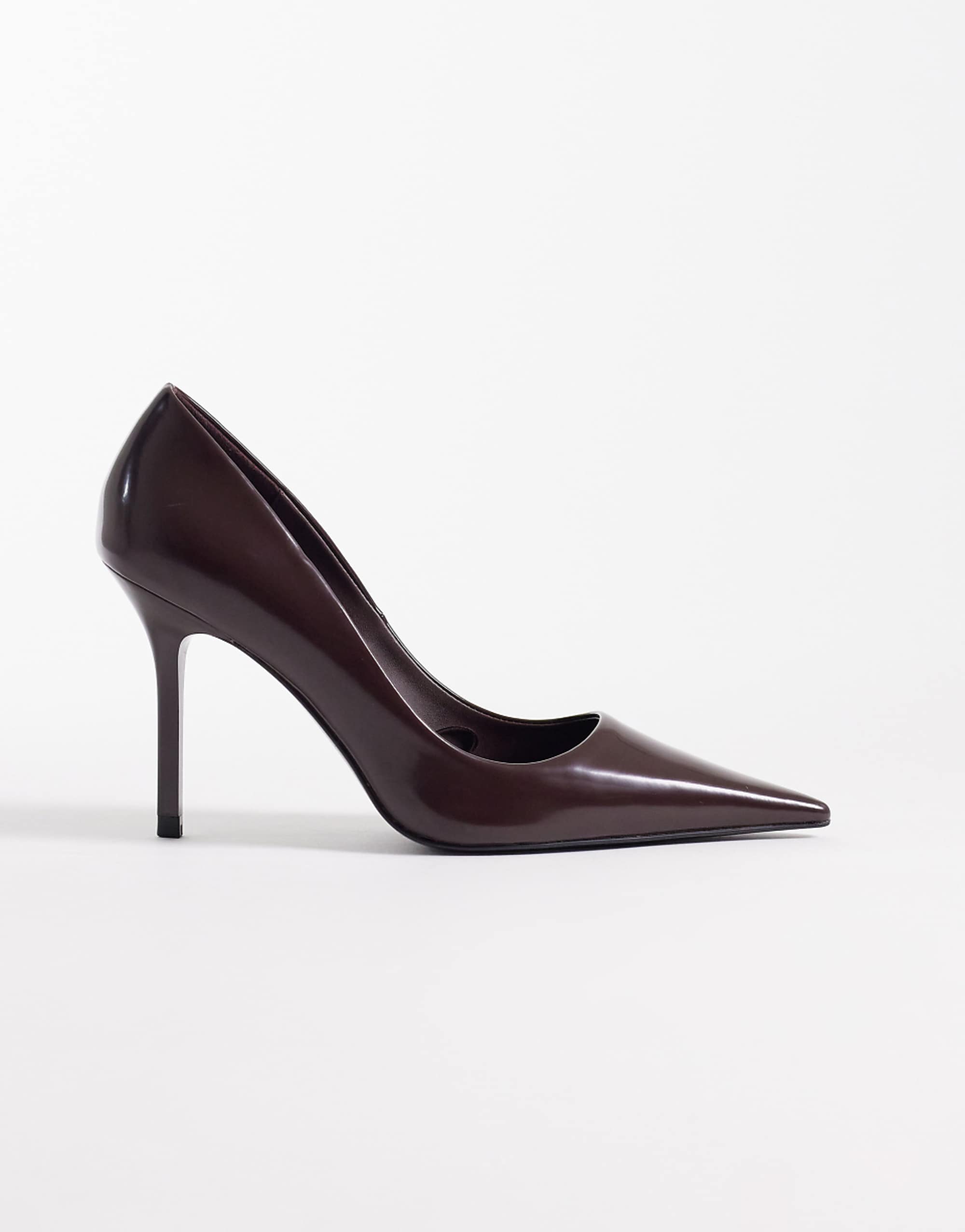 Mango Pointed Court Shoe in Burgundy