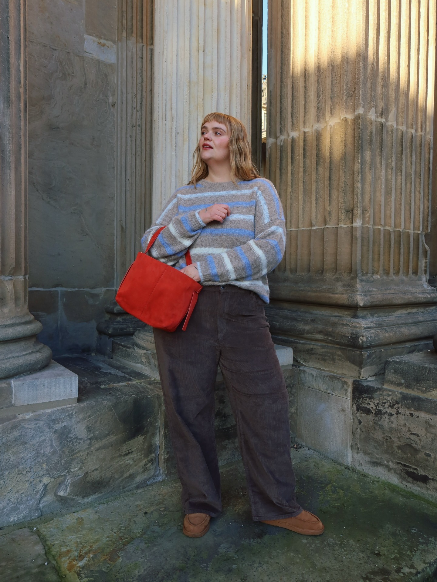 @charlottekuhrt wearing a fall outfit