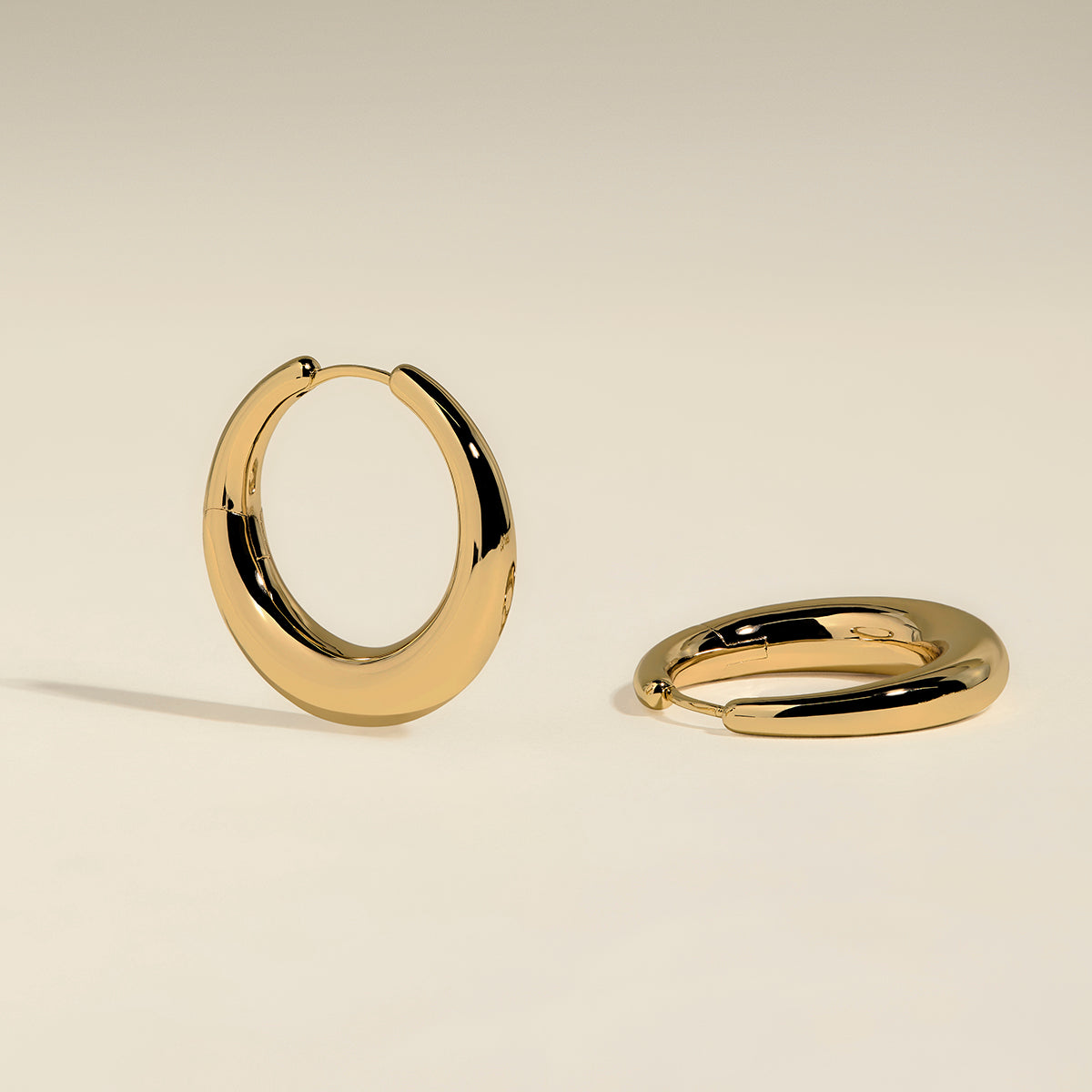 Dome Xl Hoops in Gold