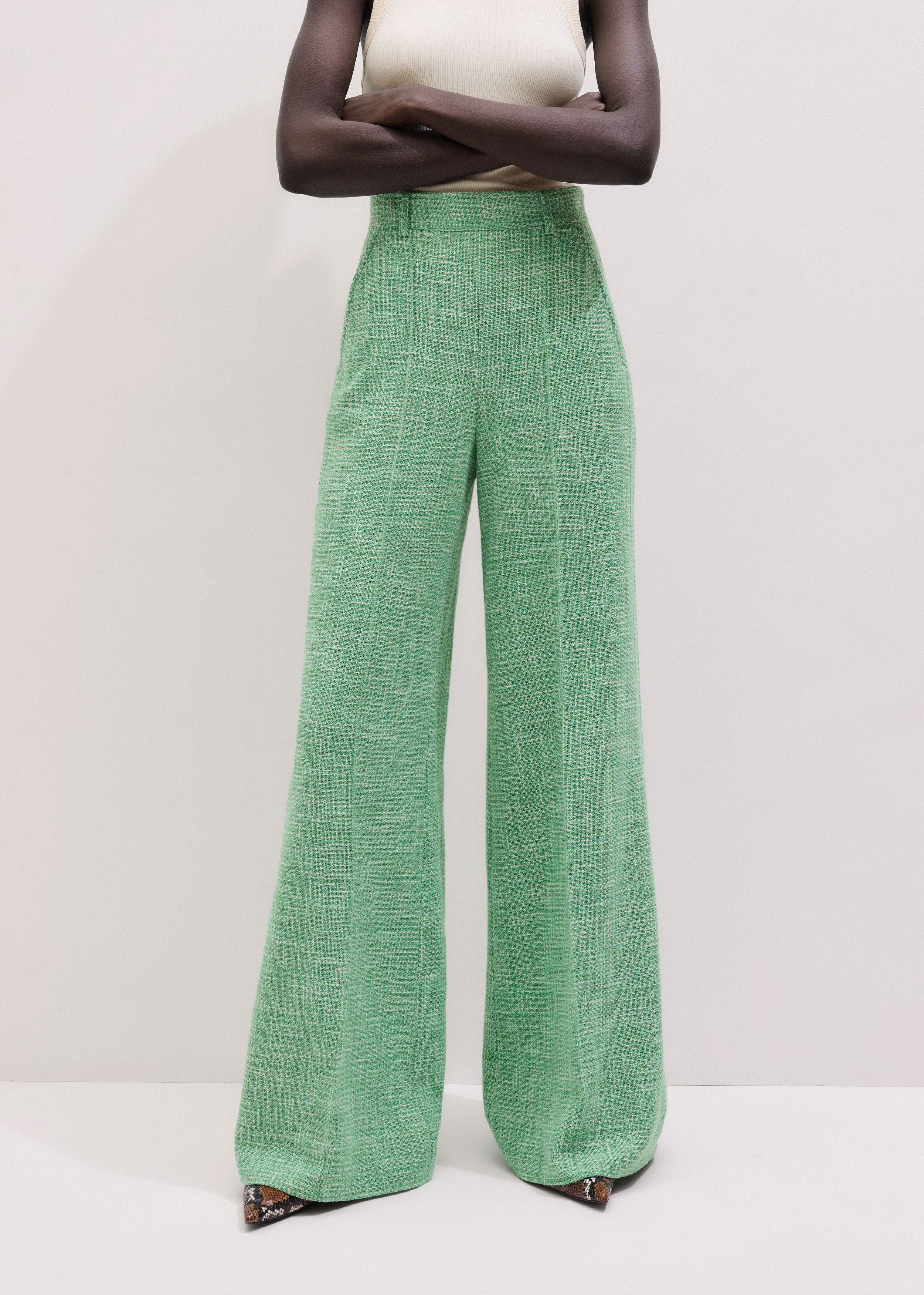 Wide-Leg Trouser