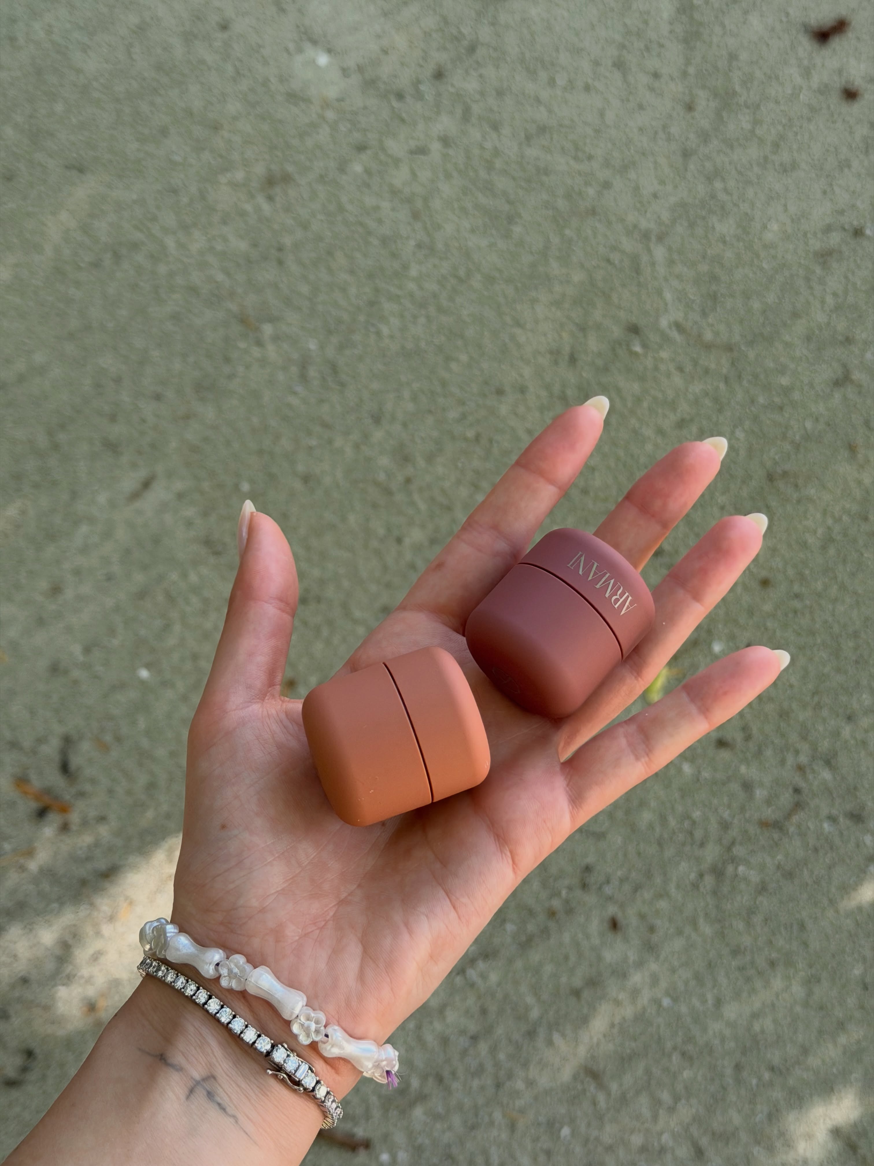 photo of Vittoria Ceretti's had holding blush