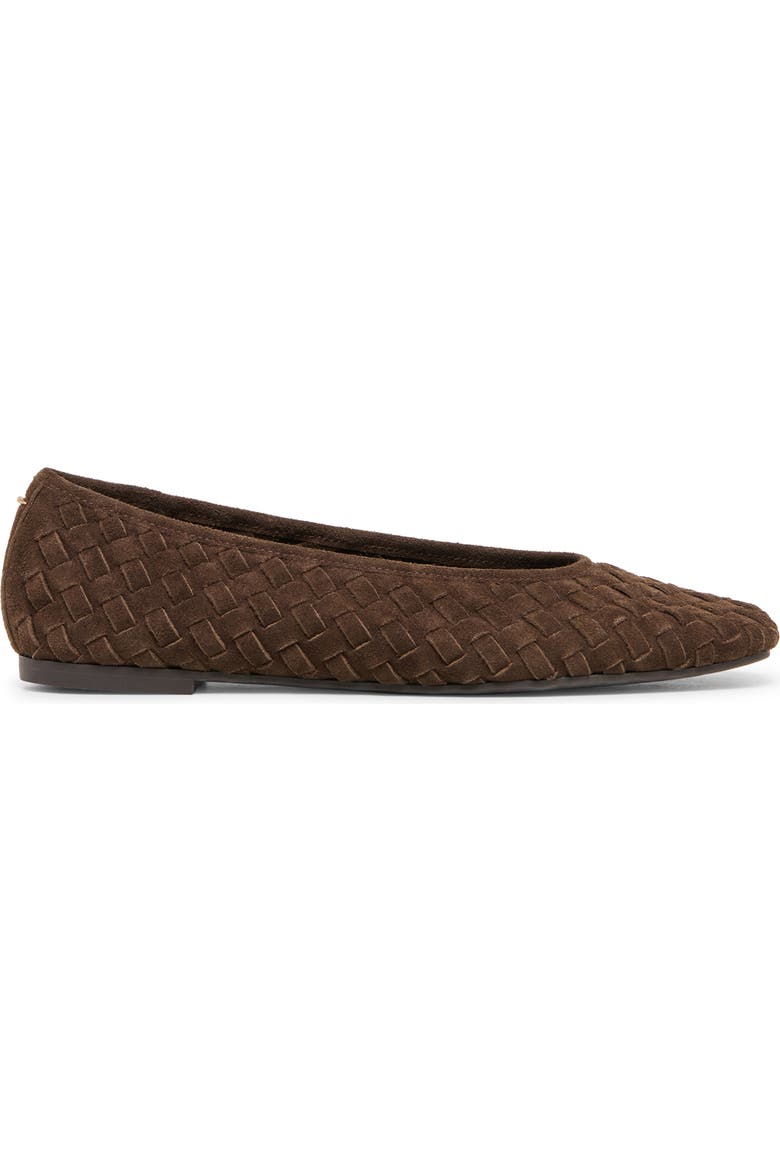 Mycah Wovan Flat