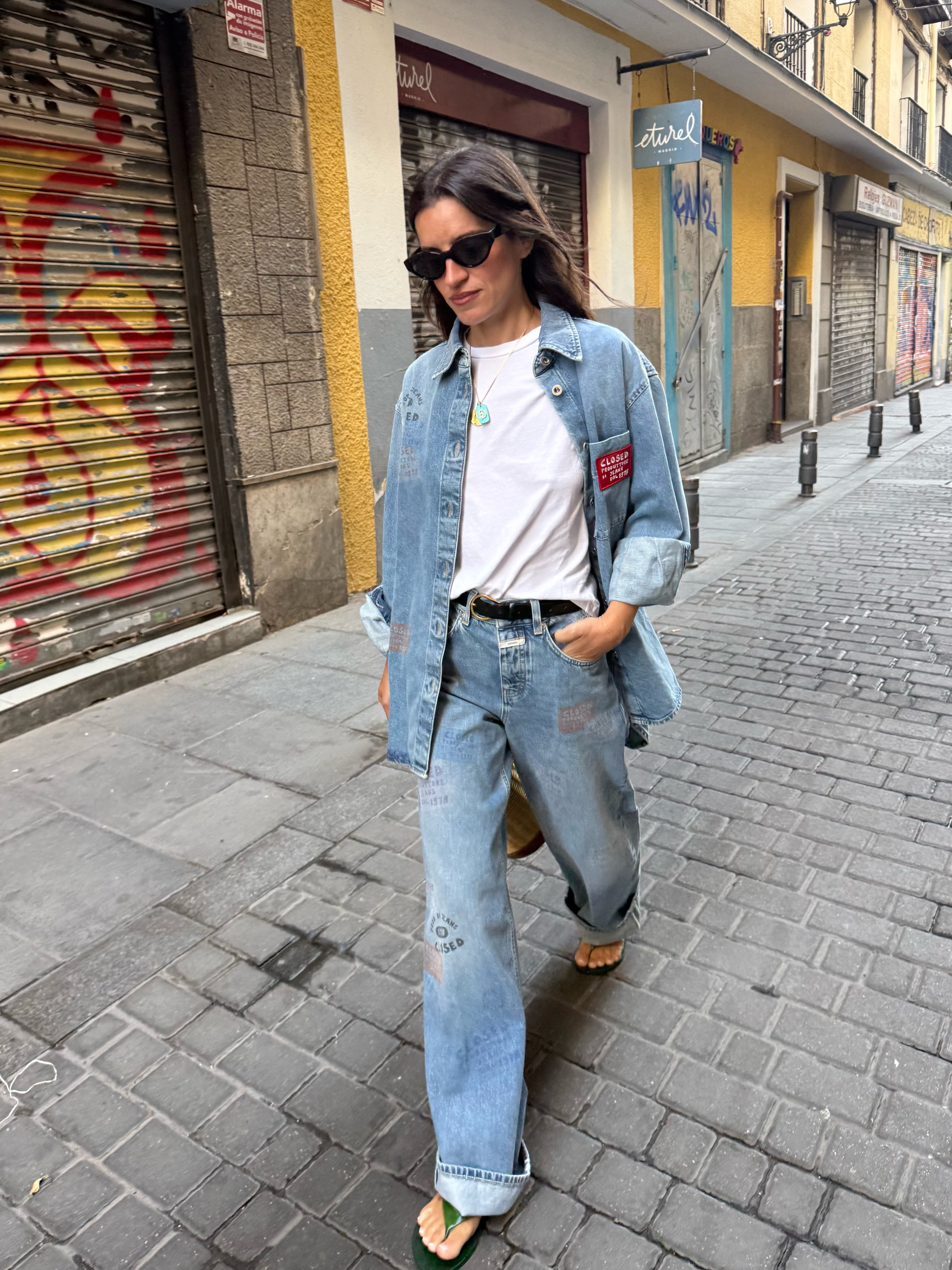 A woman wearing fall 2026 cuffed-jeans outfit idea.