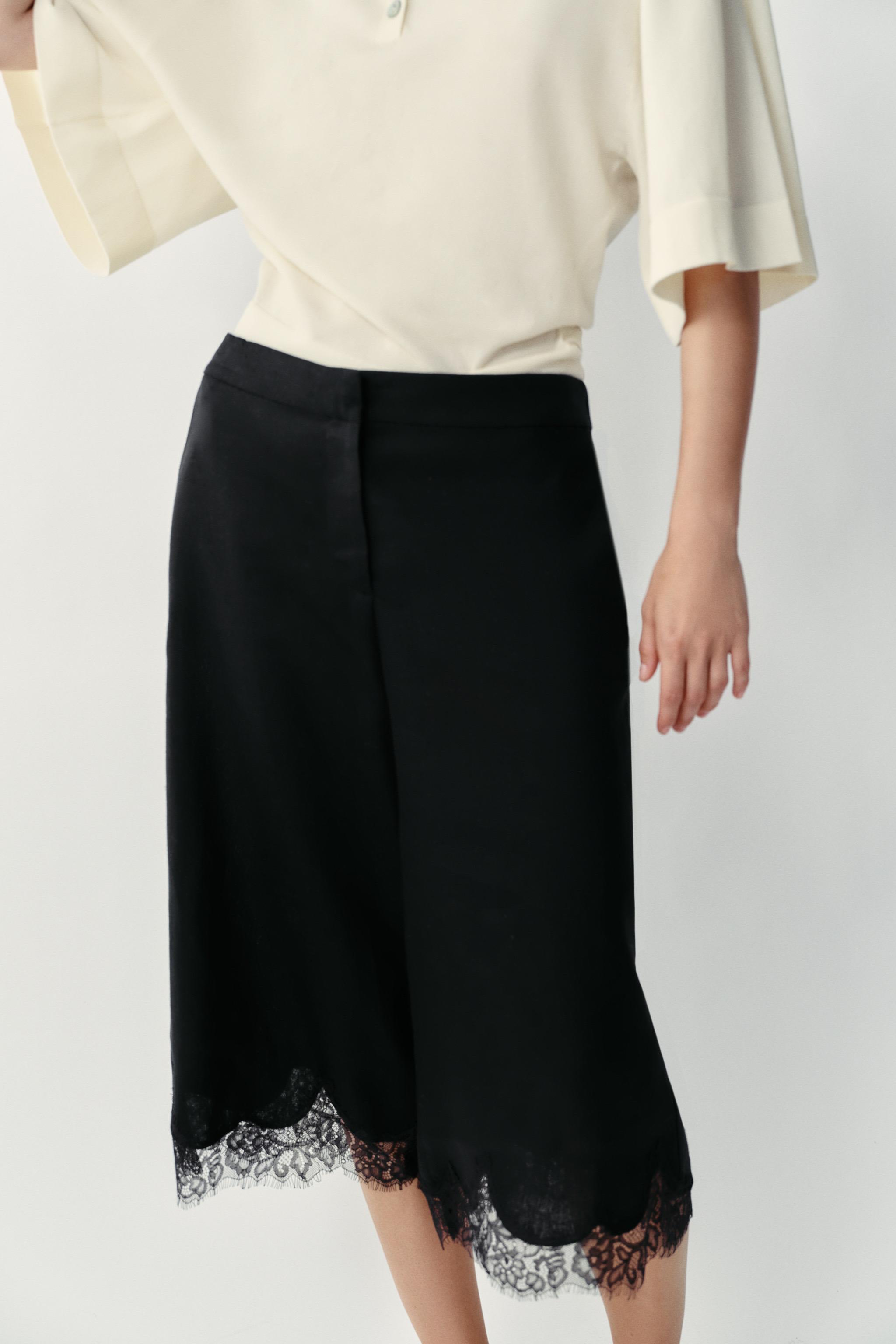 Long Linen Lace Shorts - Black - Xs