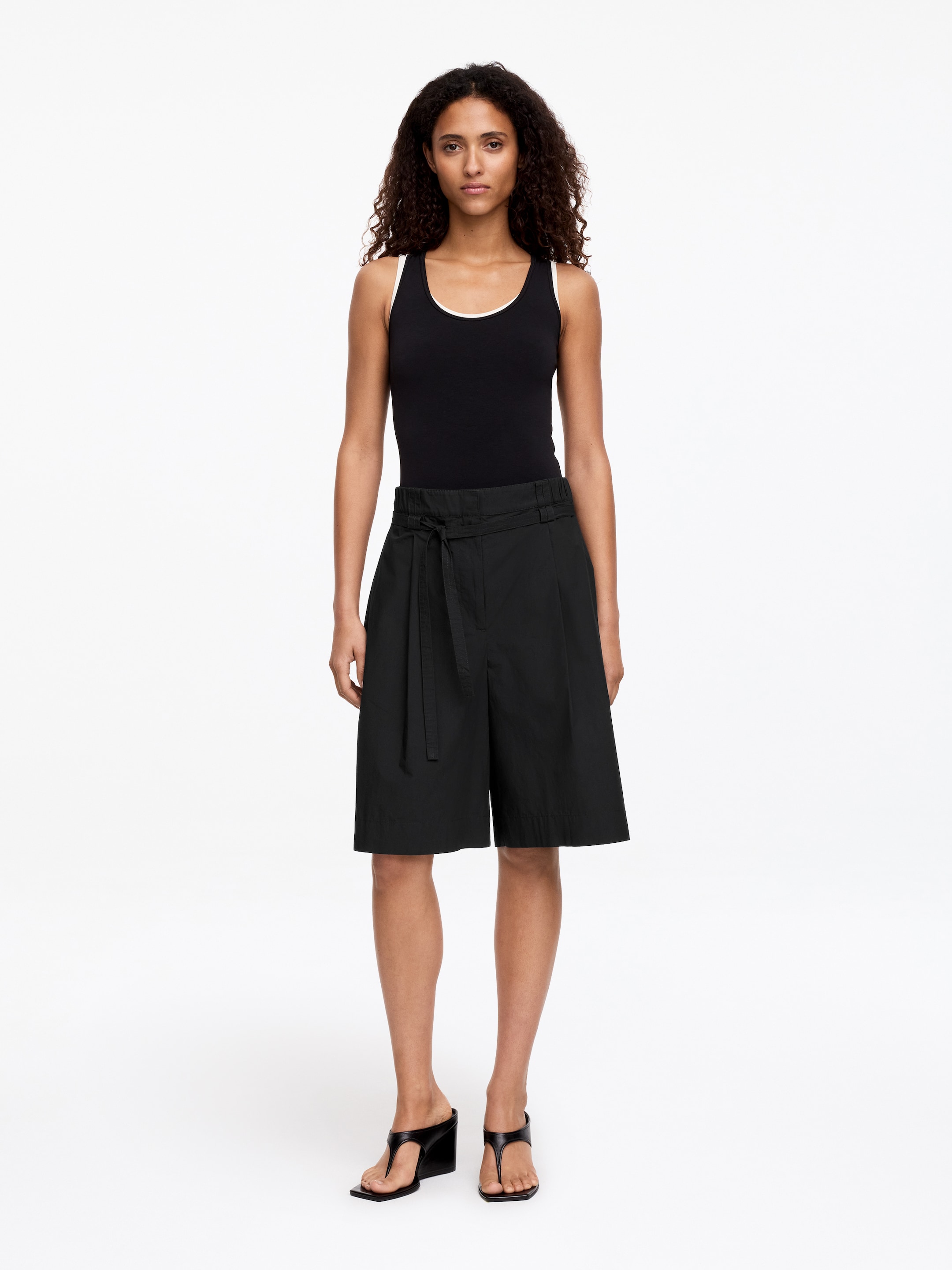 Pleated Cotton Poplin Shorts – Black – Women – Arket Gb