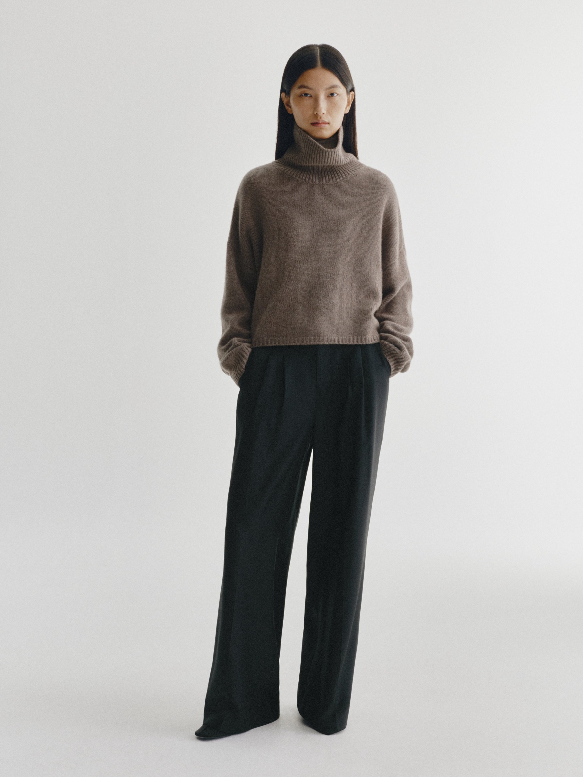 Zerlina Sweater Truffle | Cashmere | Lisa Yang