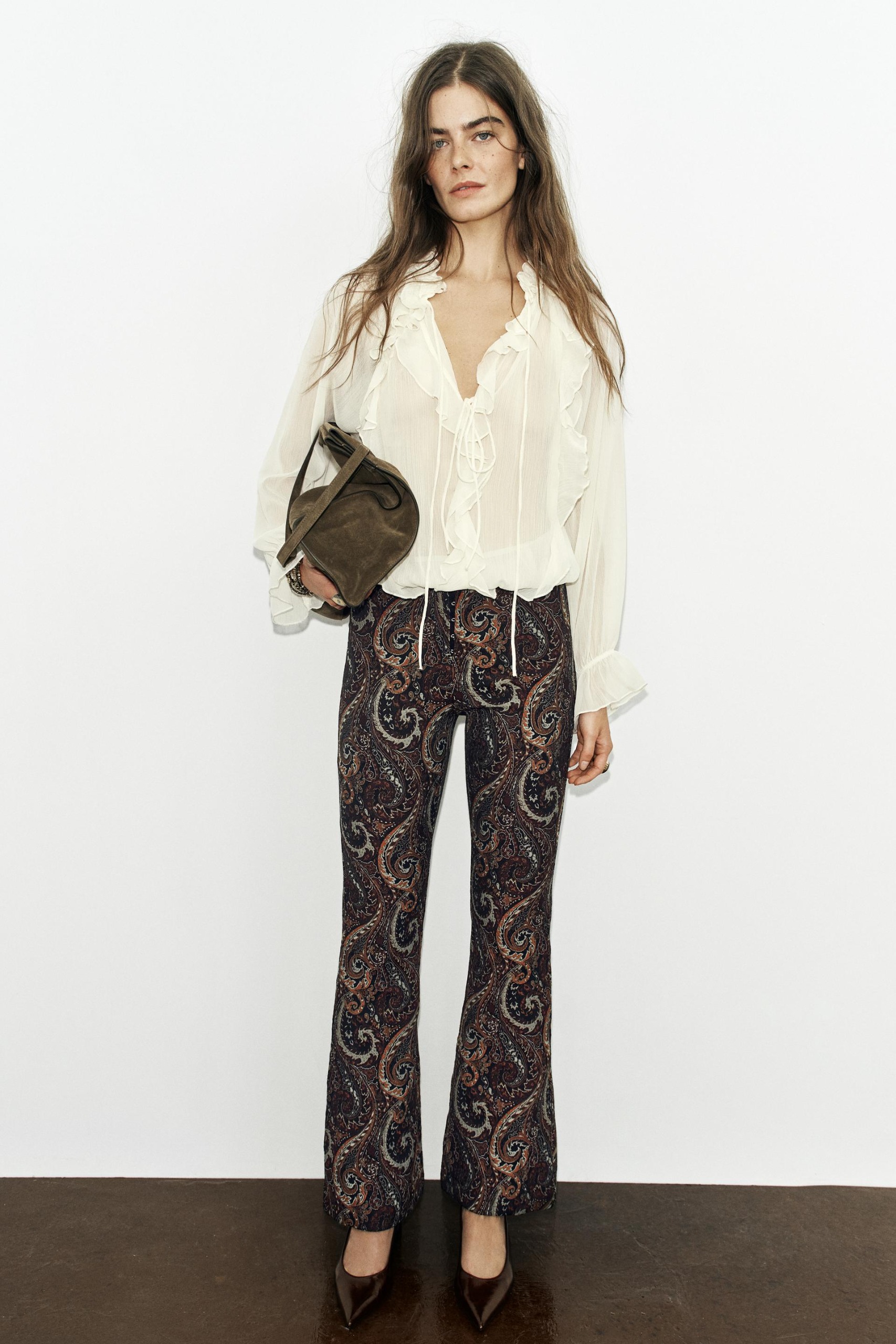 Romantic Volume Top - Ecru - S