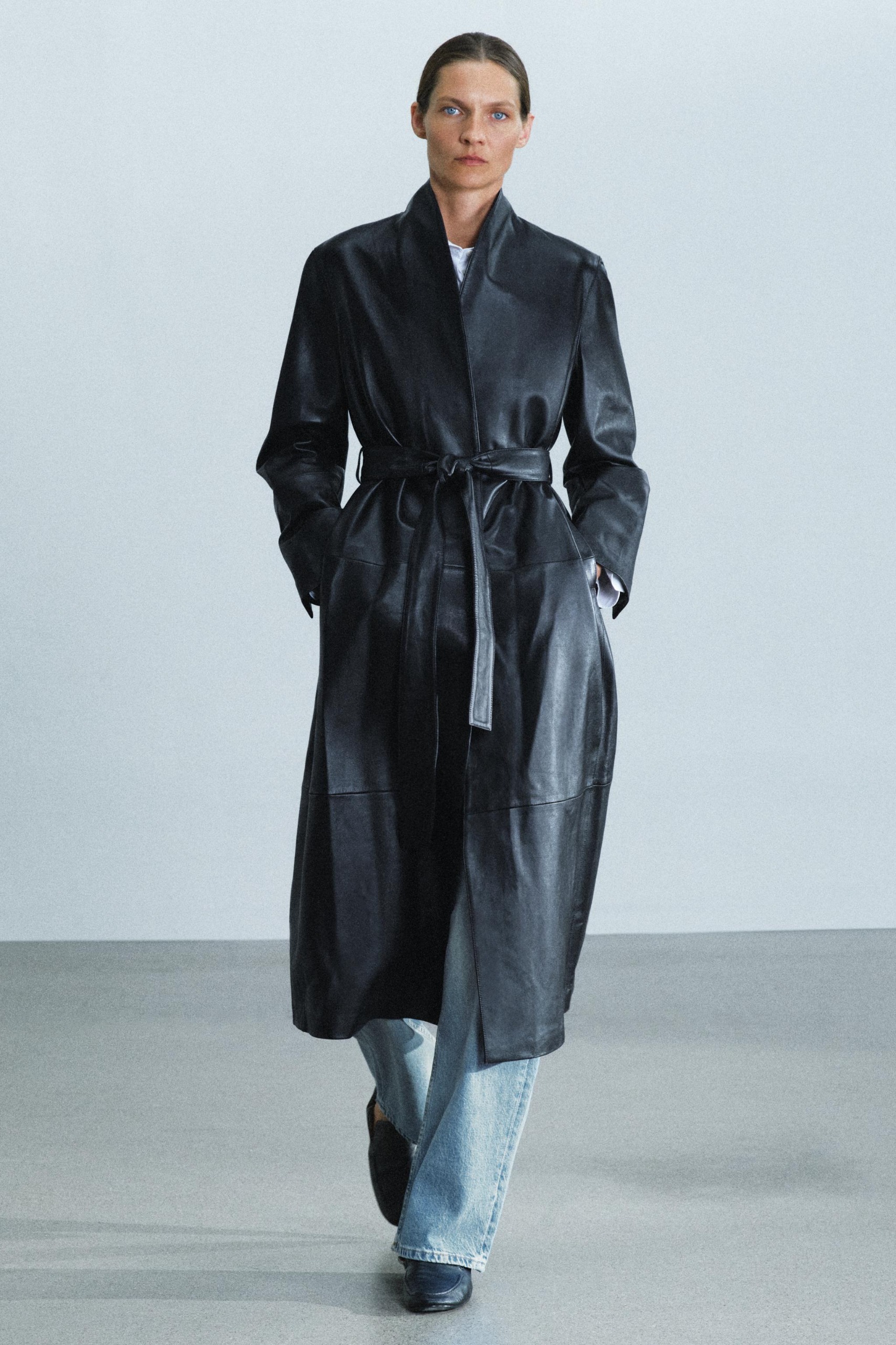 Zw Collection 100% Leather Belted Long Coat - Blue / Black - Xs