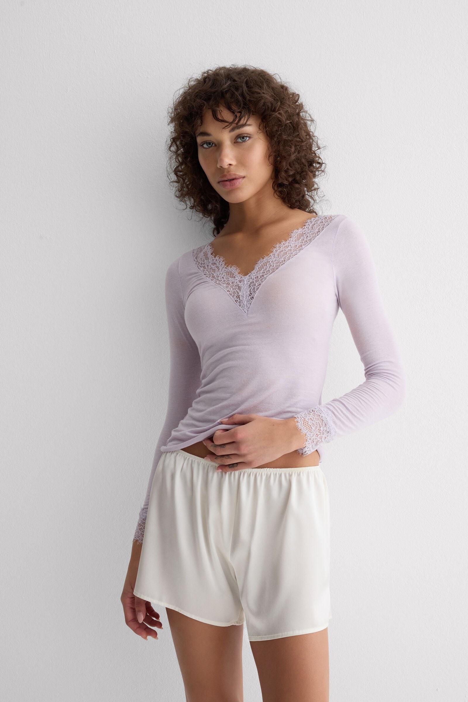 Intimissimi Ultralight Cashmere Lace Long Sleeve Shirt