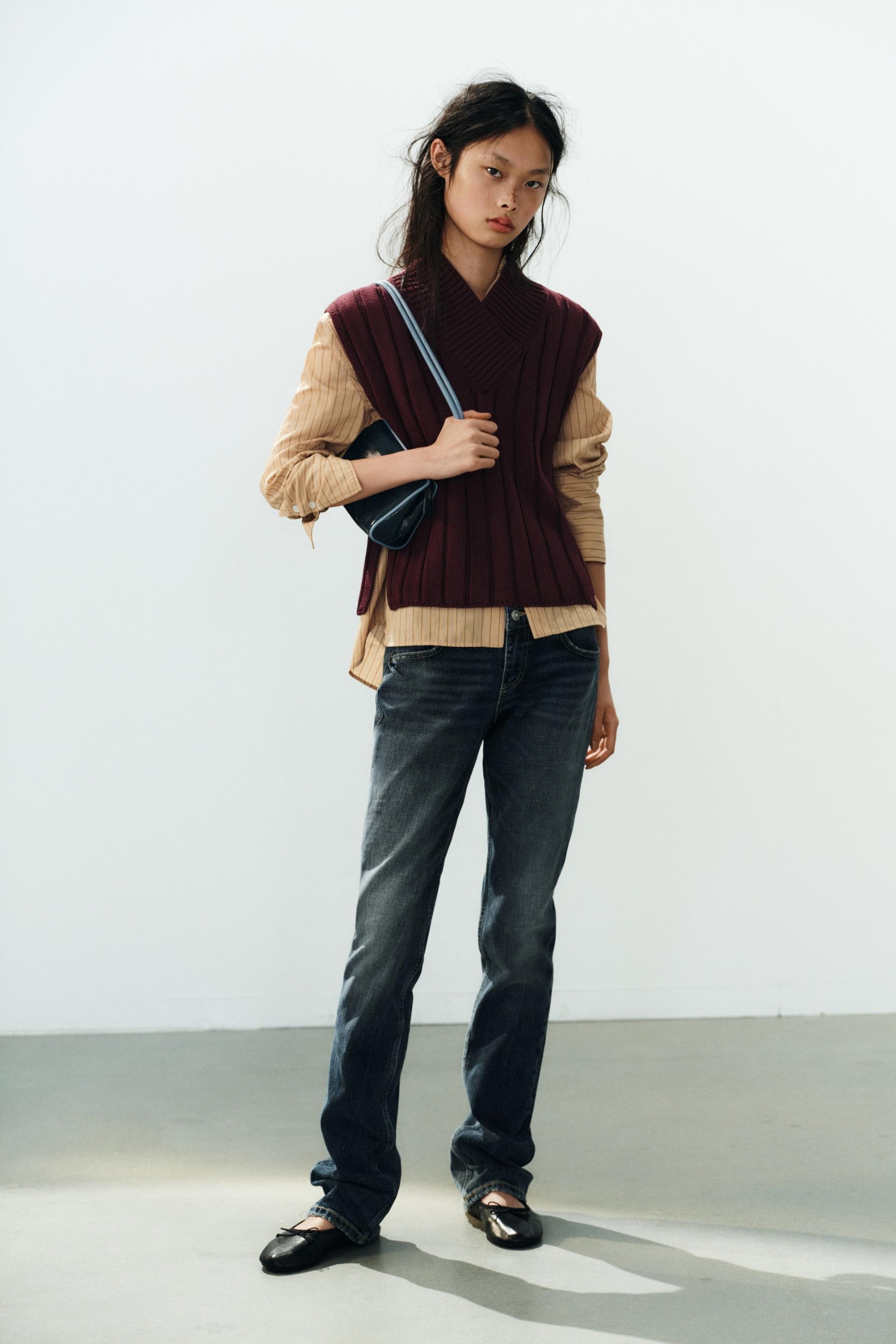 Ribbed Knit Waistcoat - Burgundy - Xs
