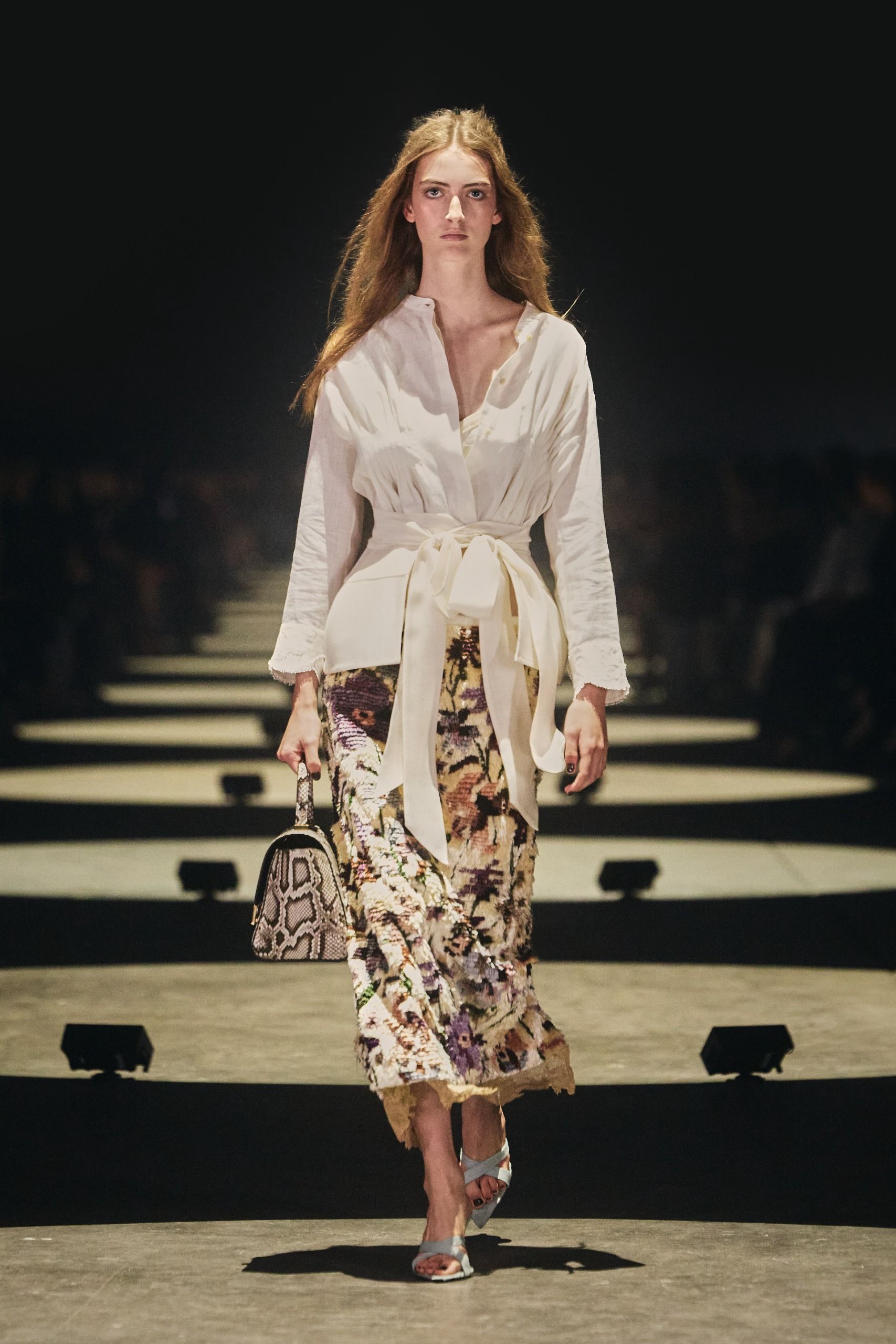 Khaite s/s 27 runway, pointed toe shoe trend