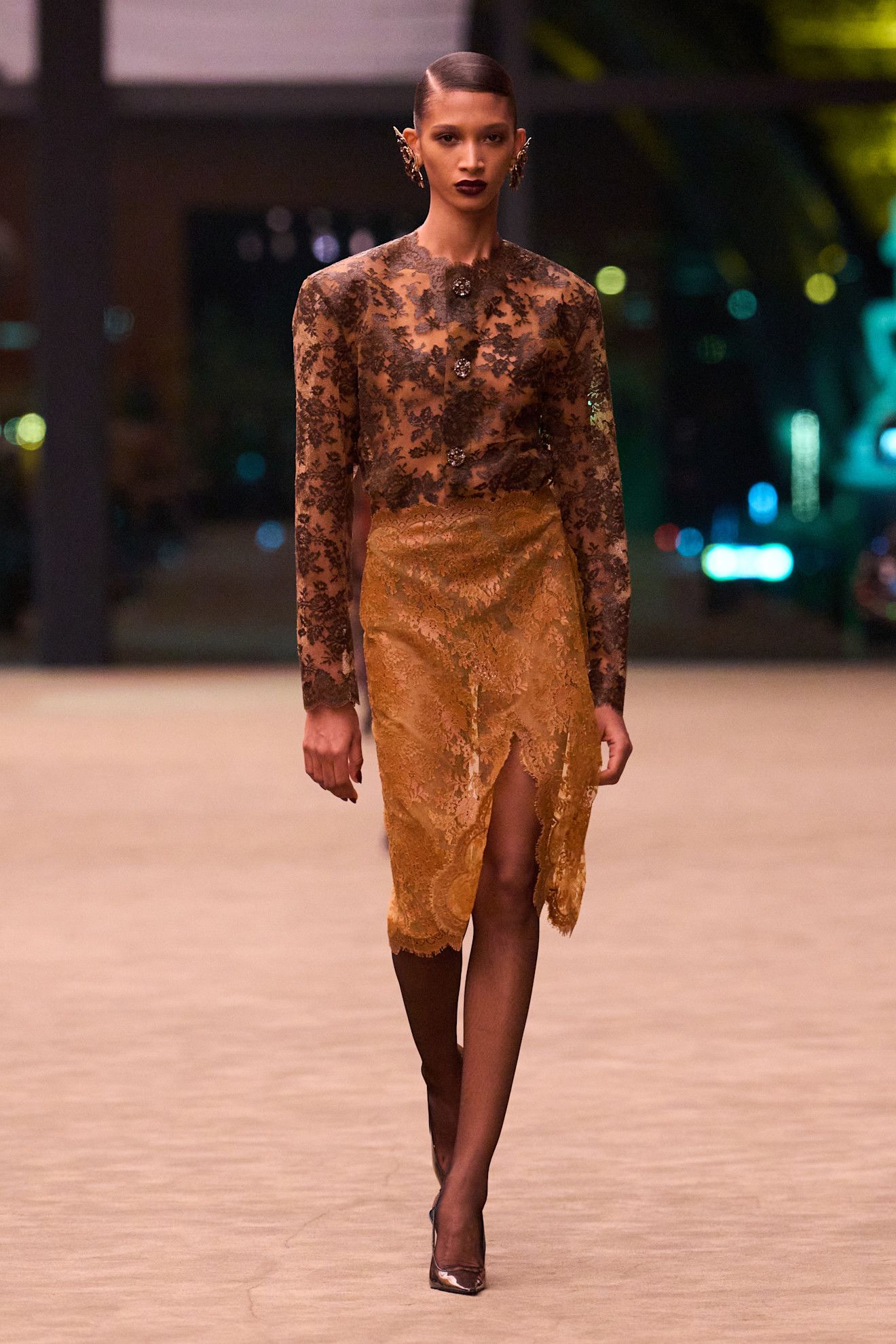 Skirt trend on a fall/winter 2026 runway.