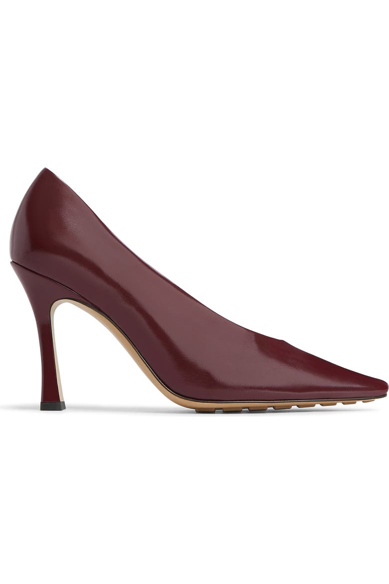 Sofia Cushion Pump