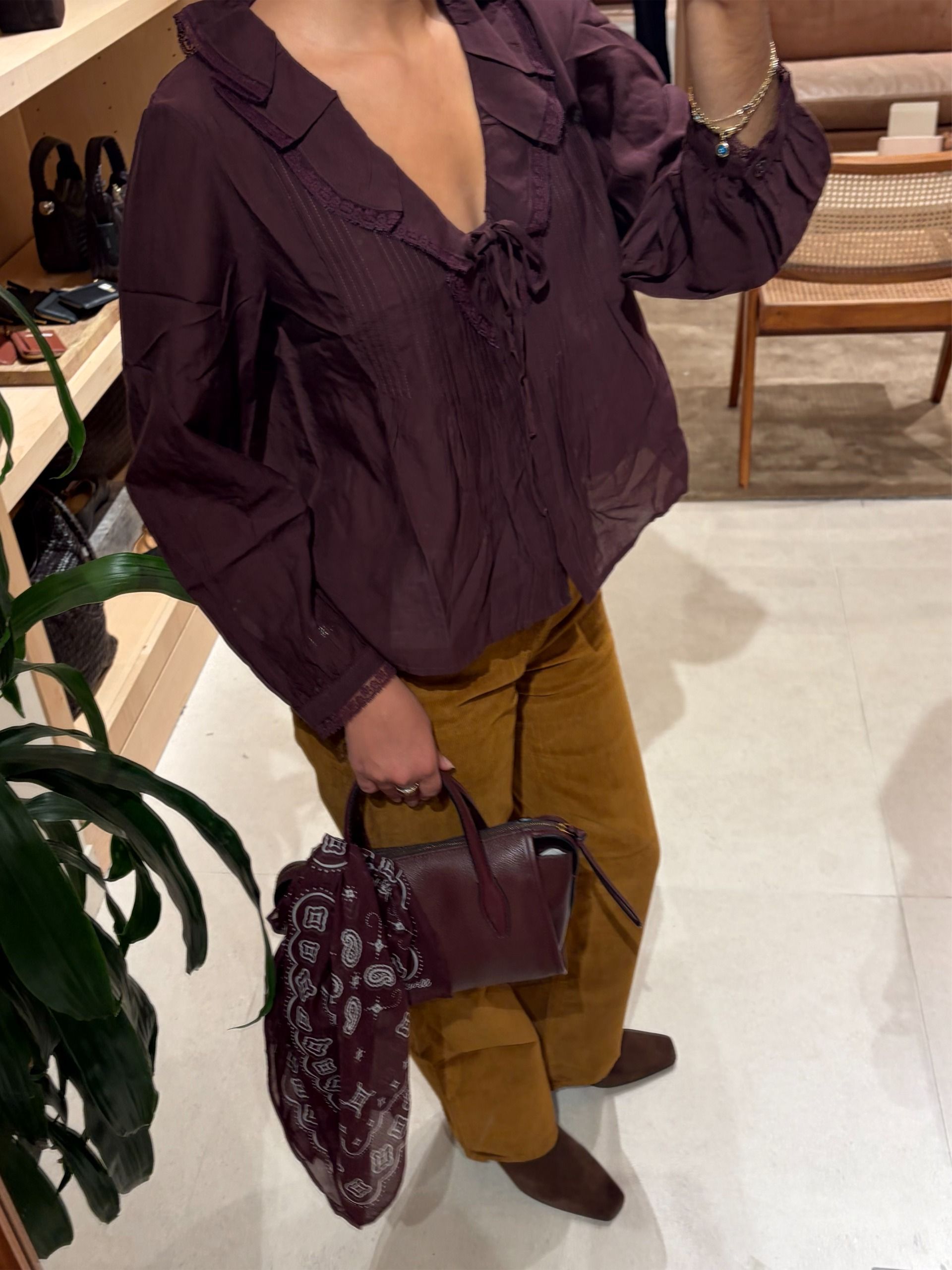 WWW assistant shopping editor trying on Madewell sale outfits