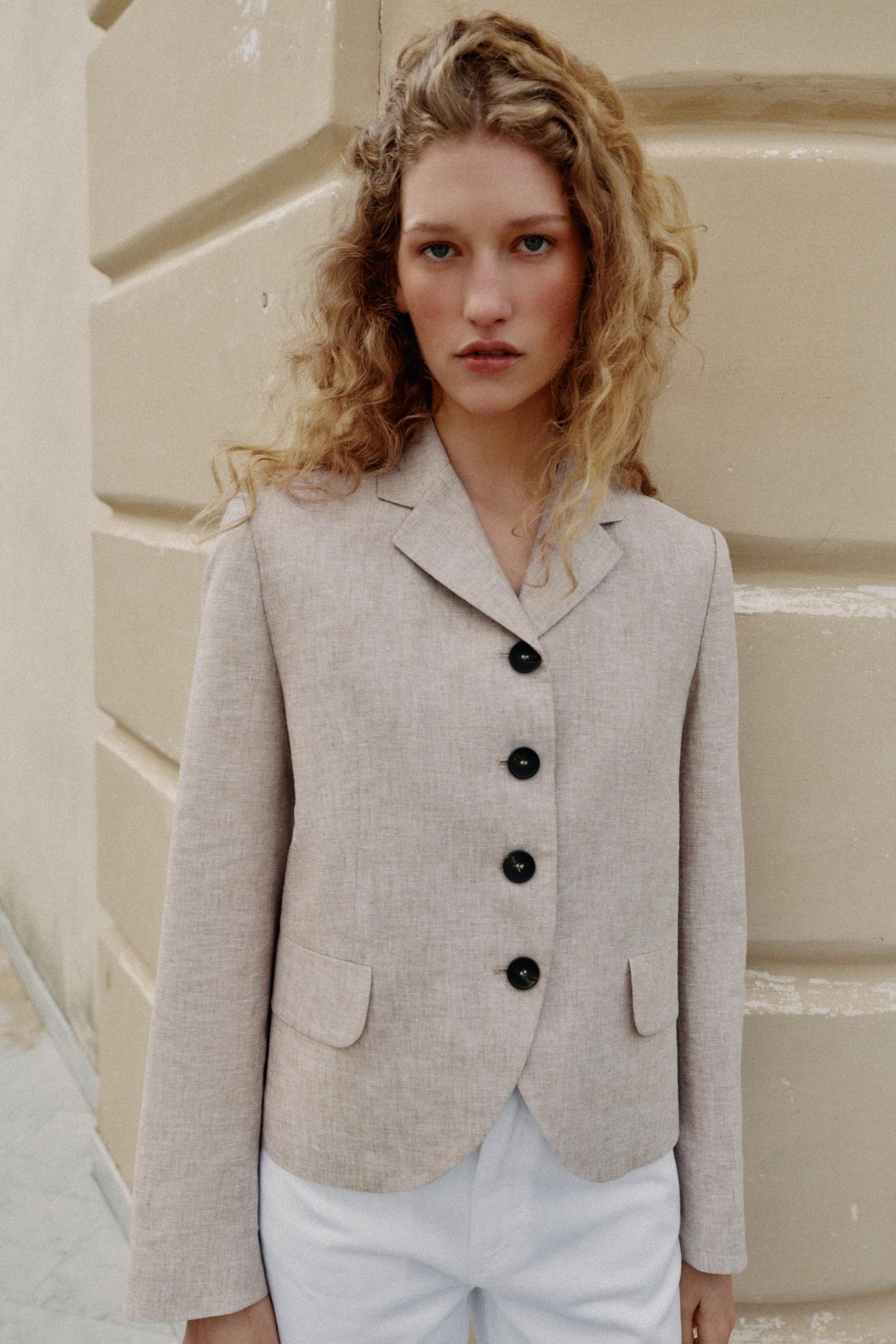 Straight Cut Linen Blazer With Darts - Sand / Marl - Xs