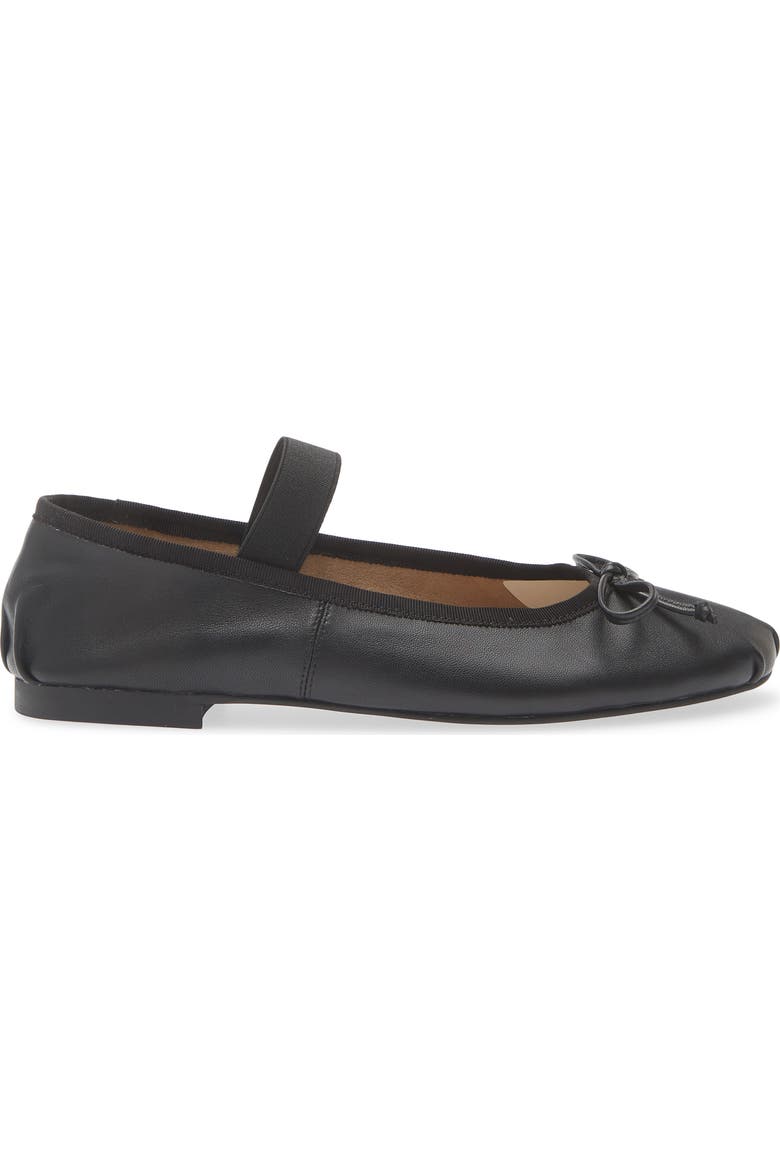 Caspian Mary Jane Flat