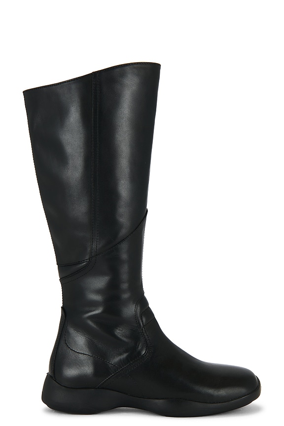 Sky Boot