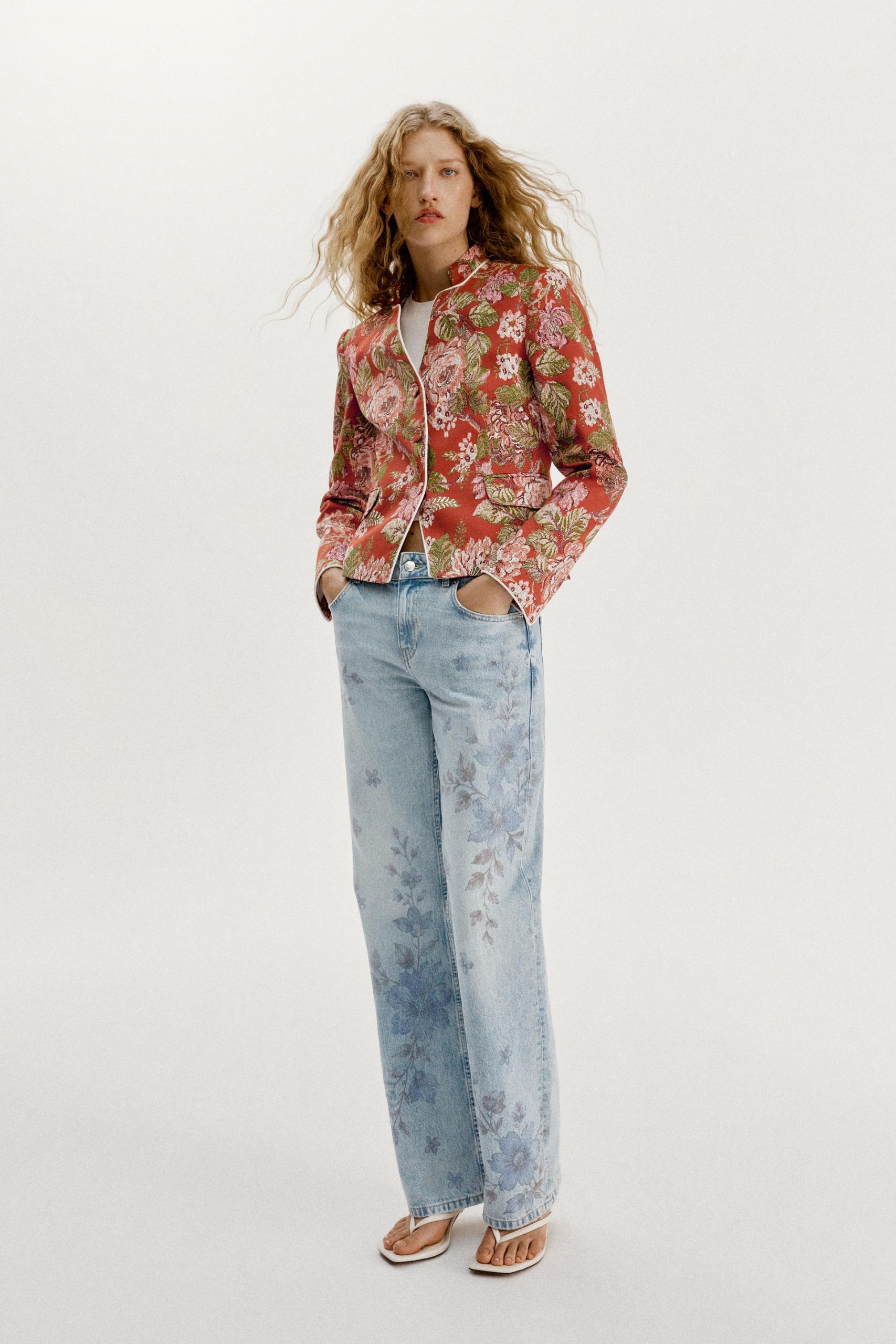 Floral Print Blazer - Multicolored - Xs