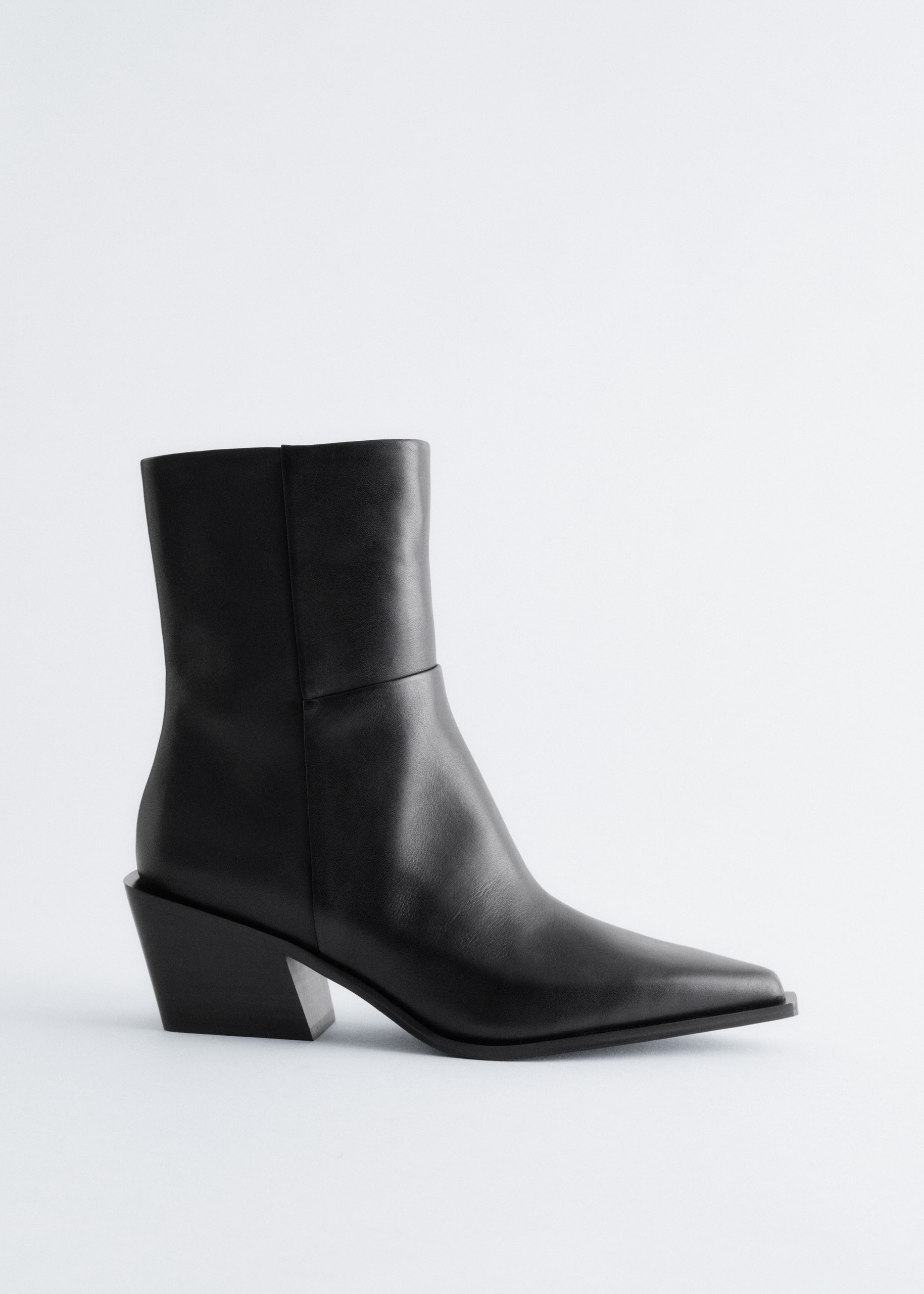 Sleek Leather Cowboy Boots - Black
