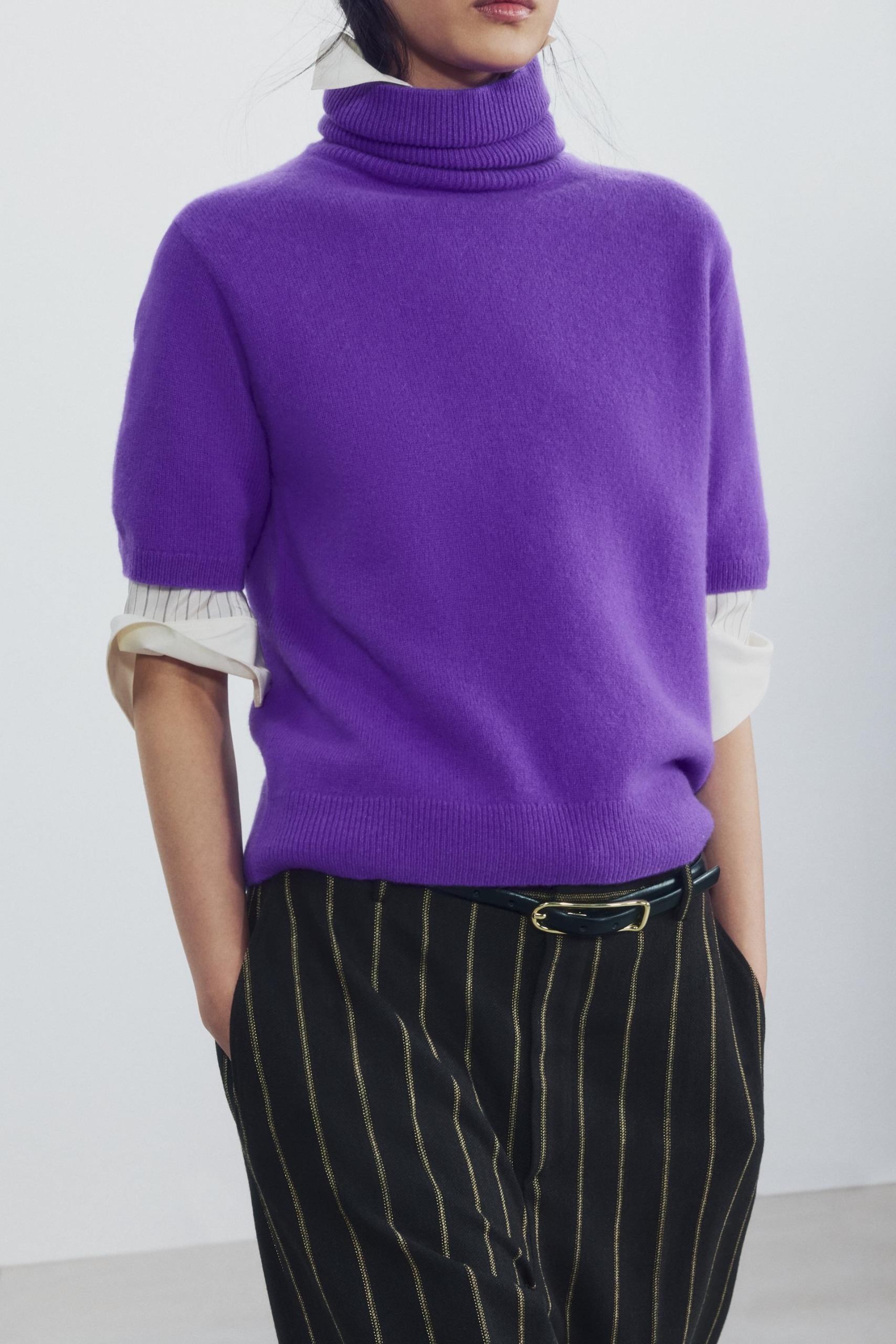 ZARA, Short Sleeve 100% Wool Sweater in Purple