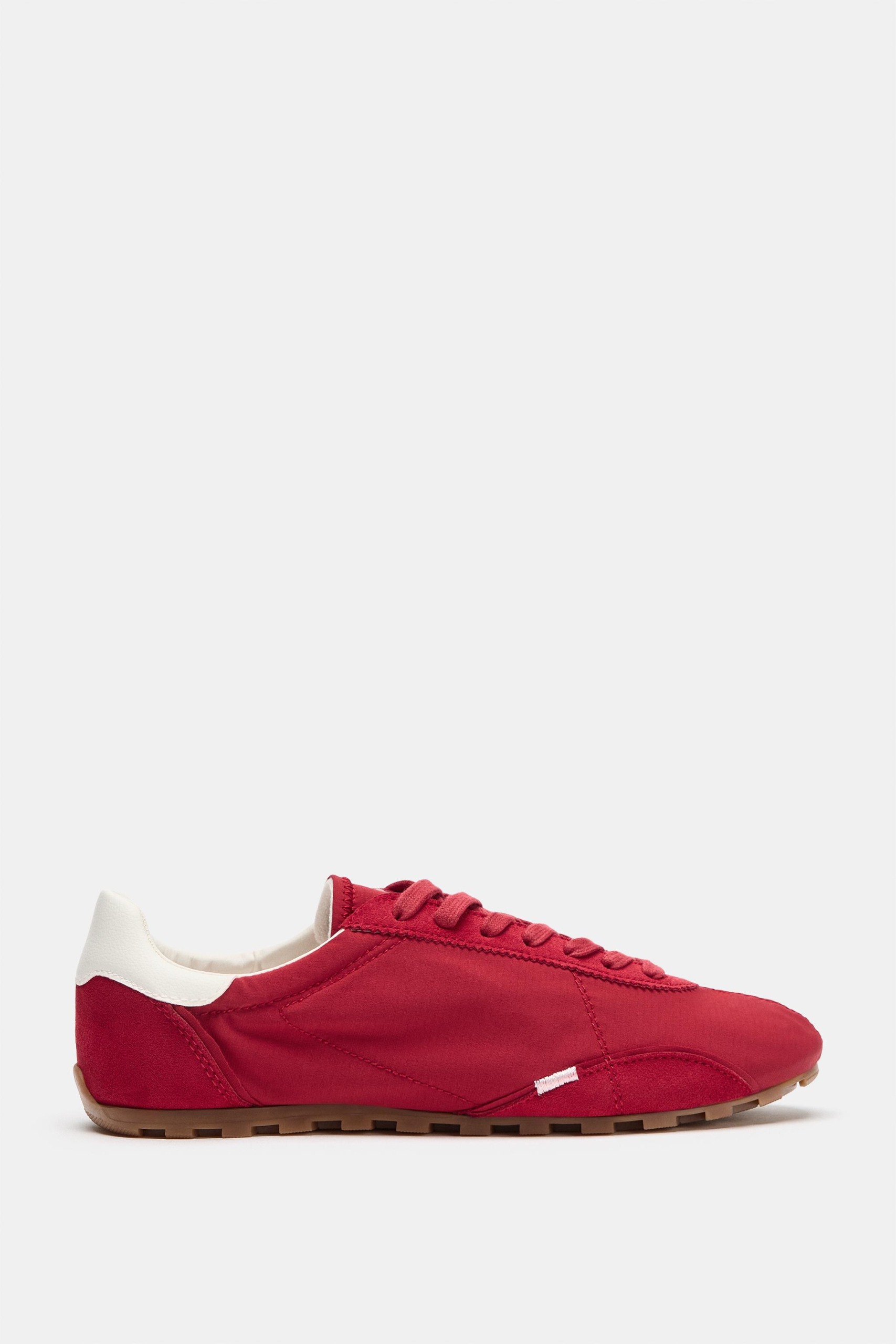 Trainers With Heel Counter - Red - 2