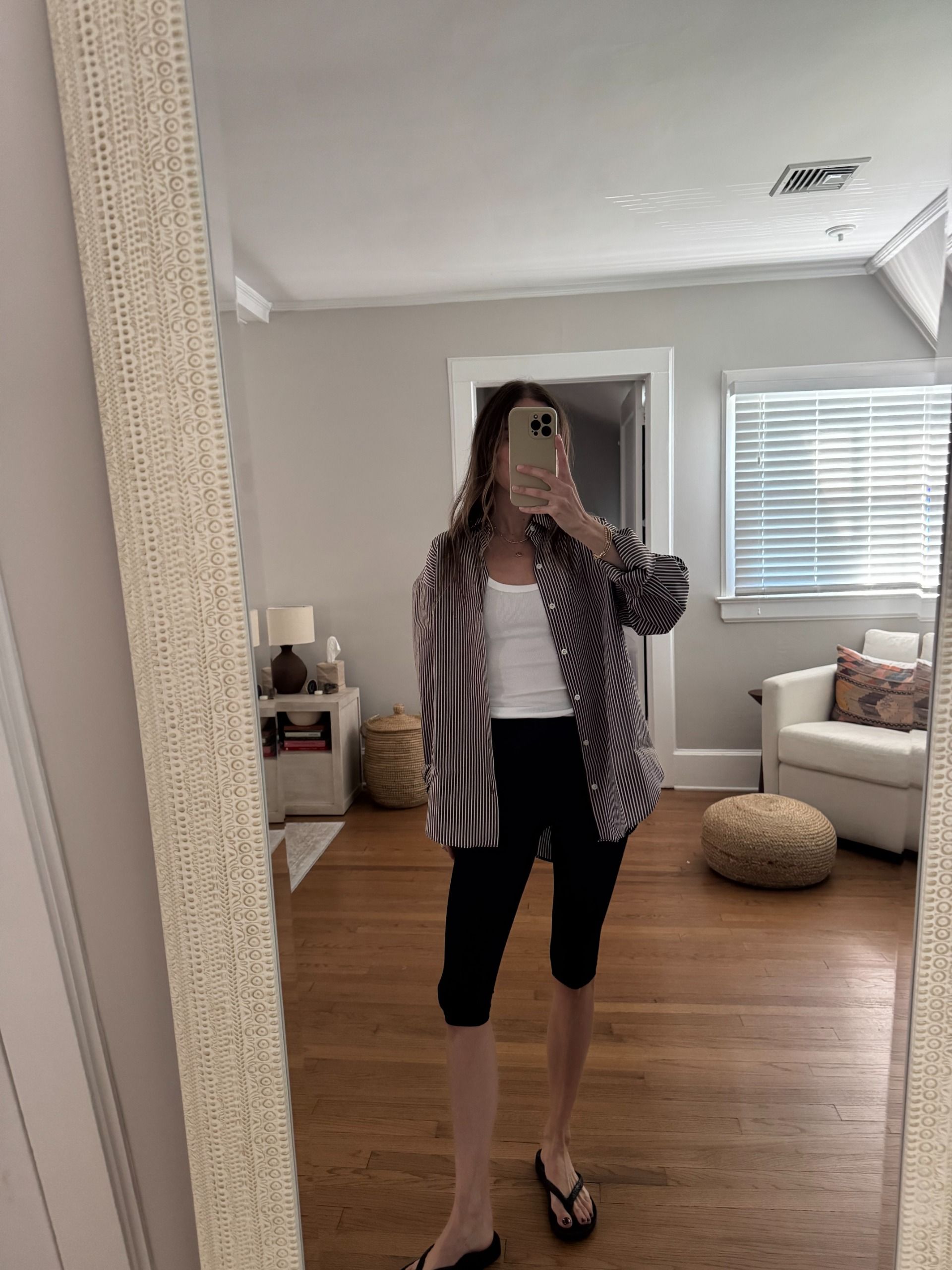 Tessa Faye O'Connell tries on 10 fall basics