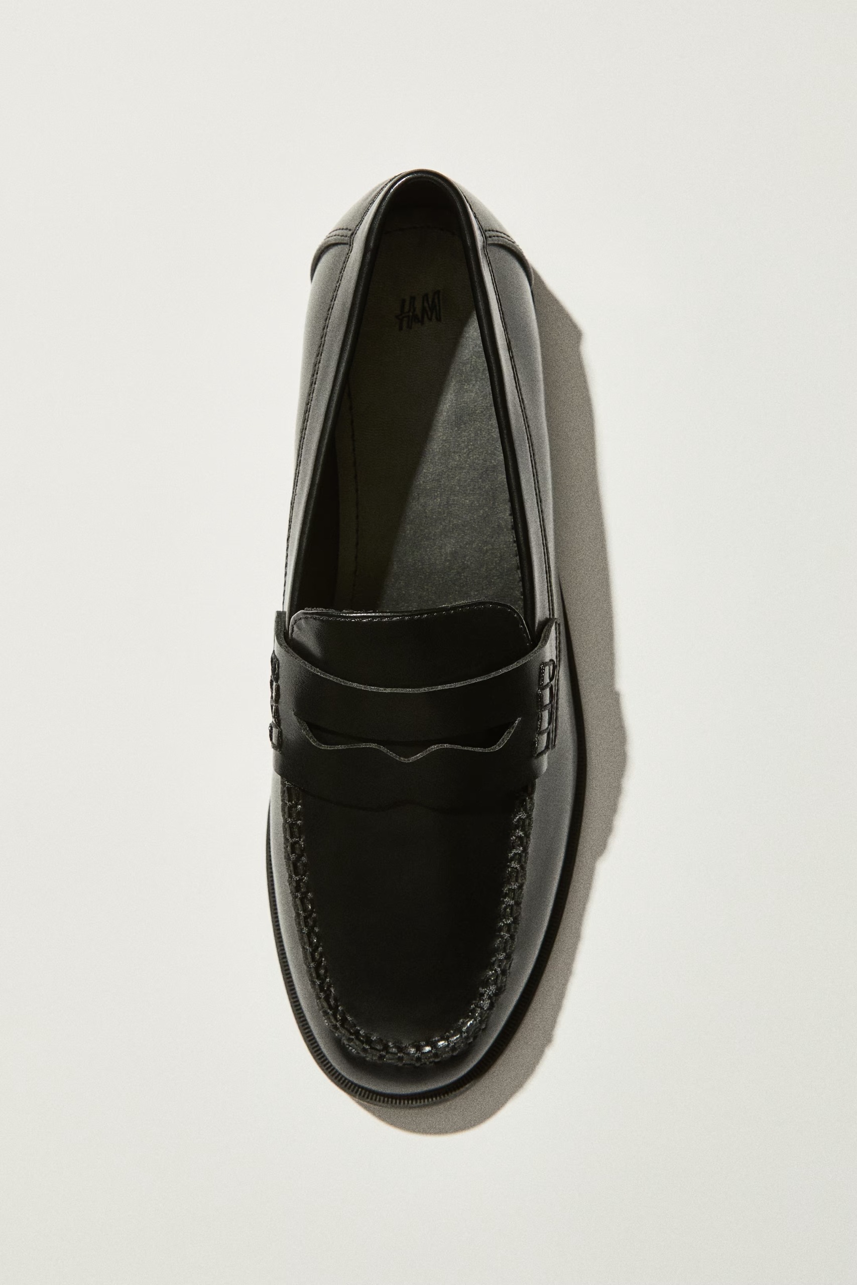 H&M,
