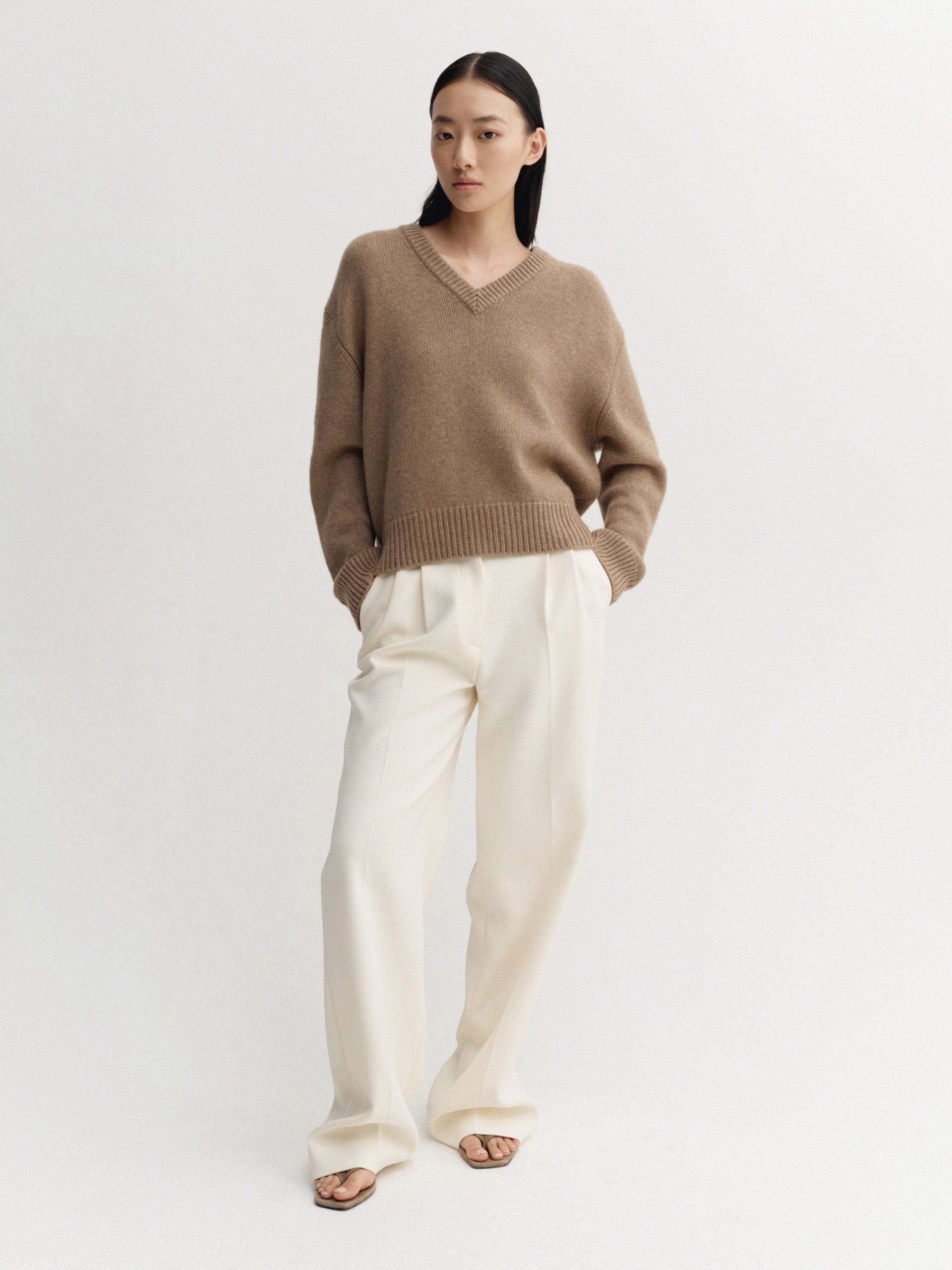 Yara V-Neck Sweater, Hazel - Xs