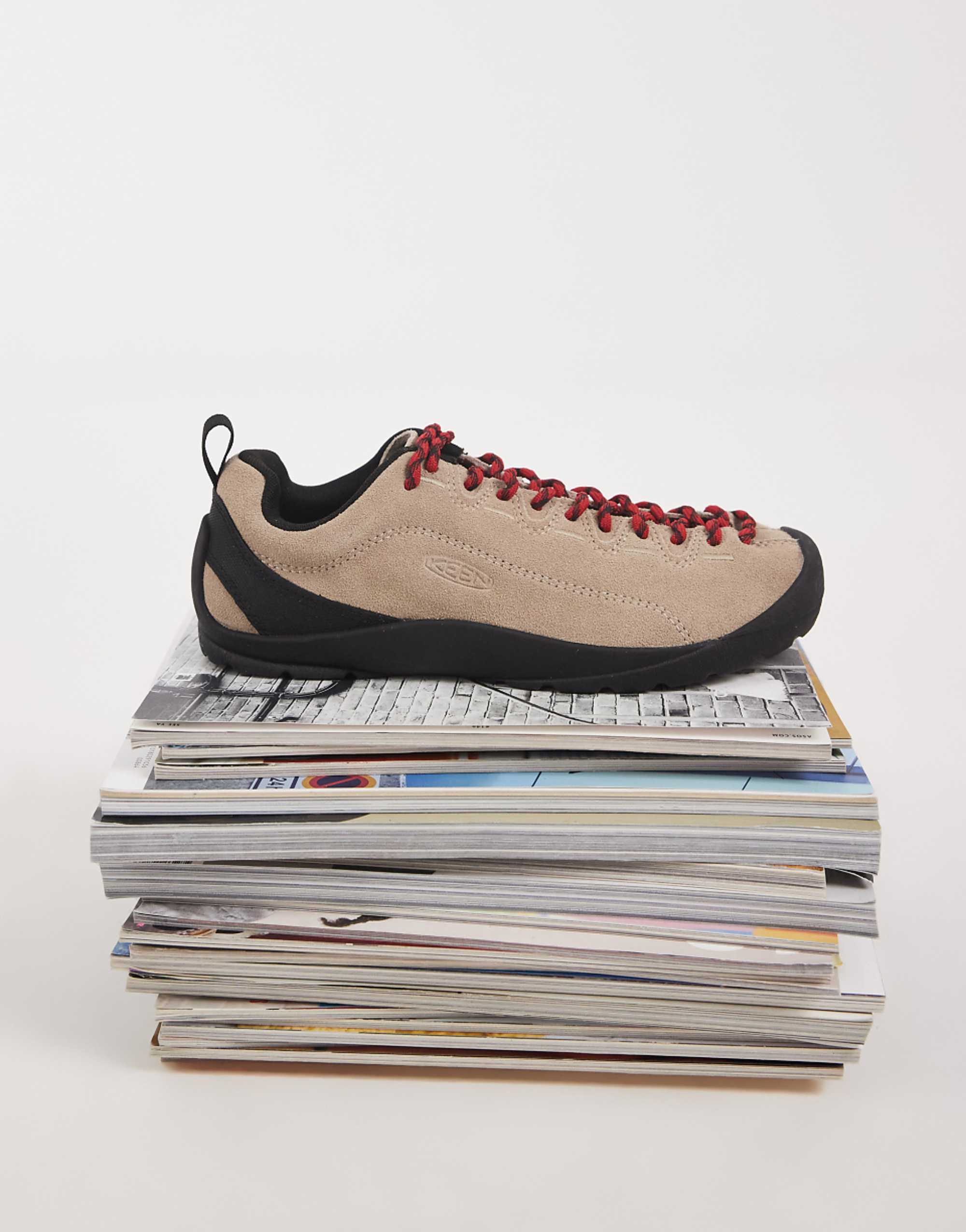Keen Jasper Brushed Suede Trainers in Beige