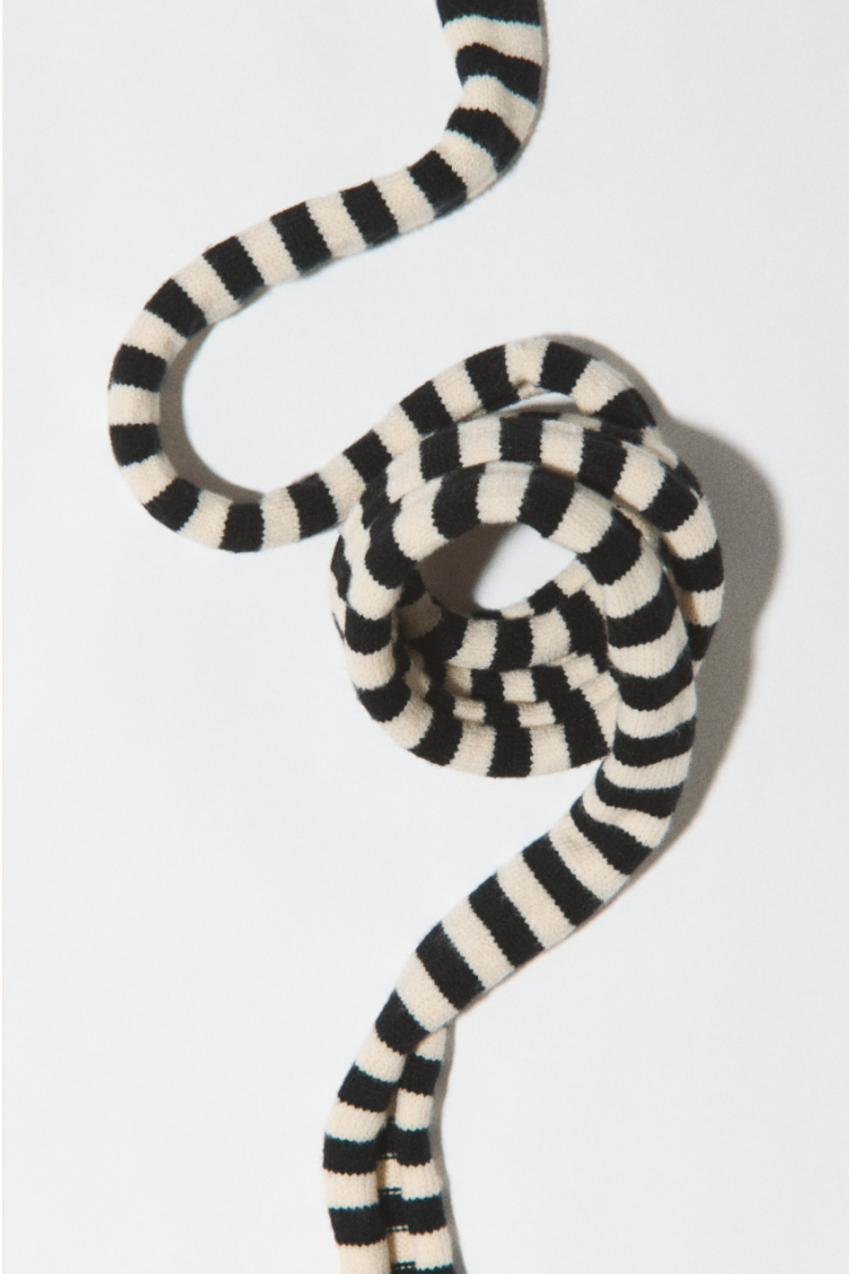 H&M, Narrow Scarf