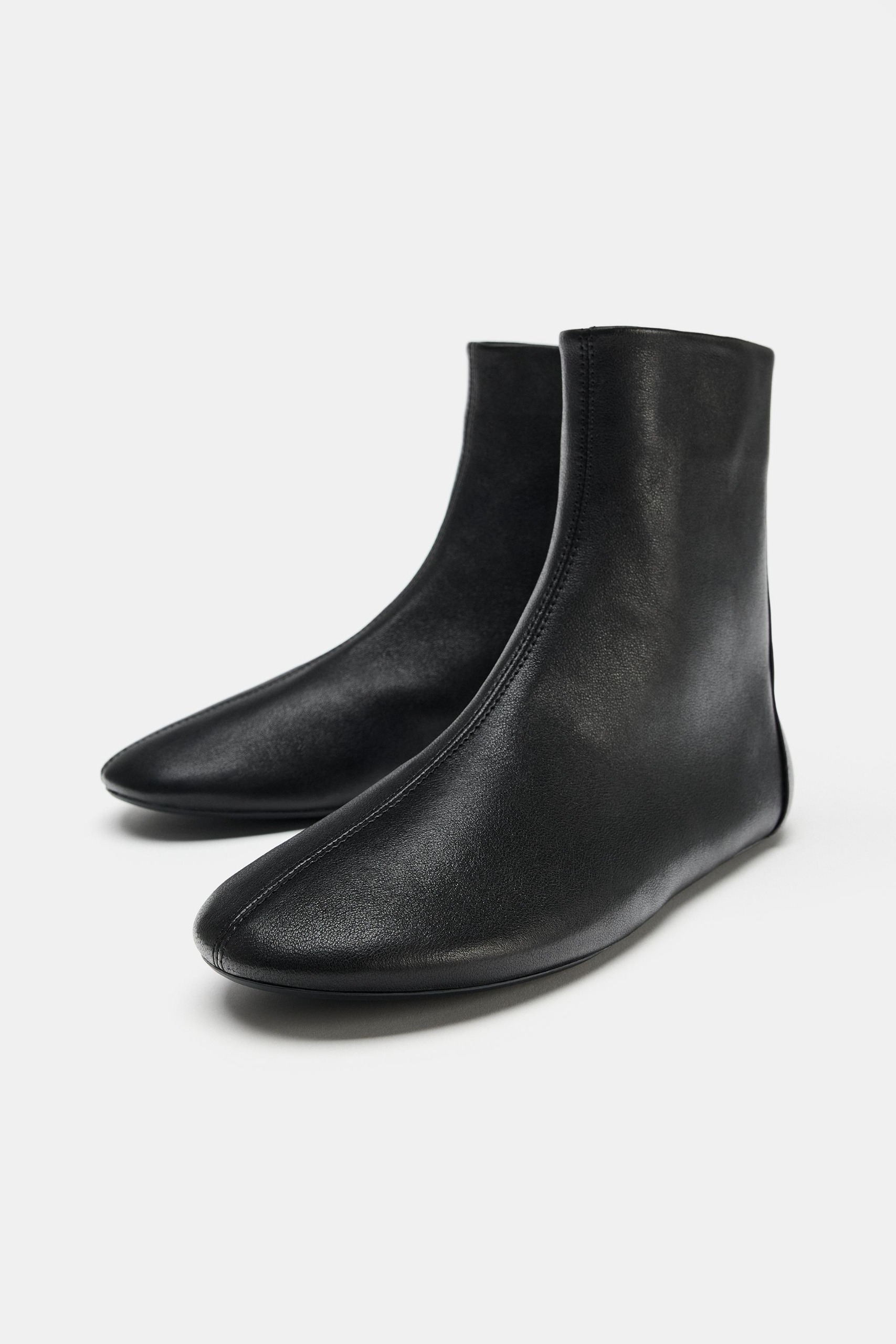 Soft Leather Flat Ankle Boots - Black - 5