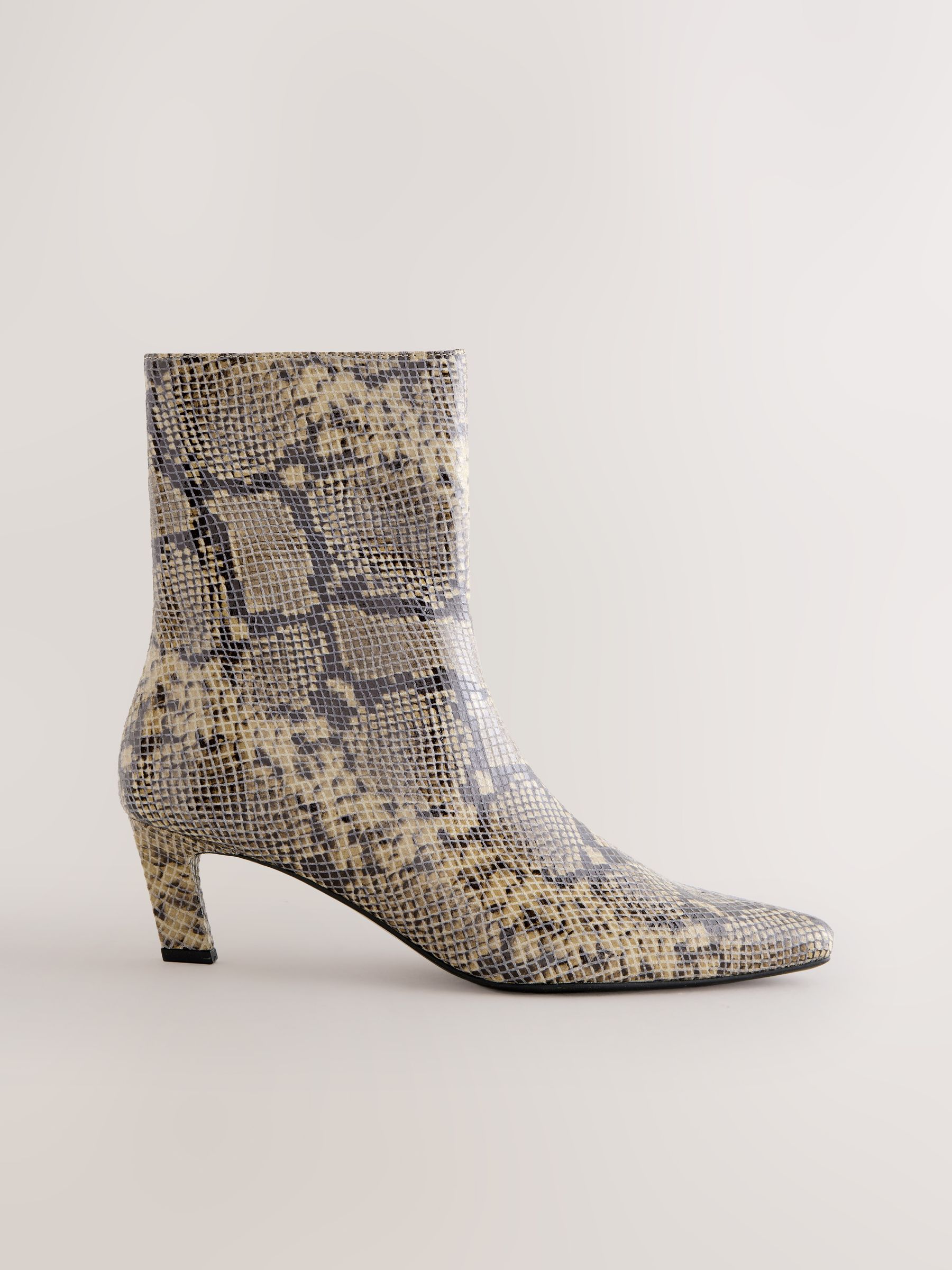 Snake Forever Comfort® Chisel Toe Heeled Ankle Boots - Size 3.5 Eu 36