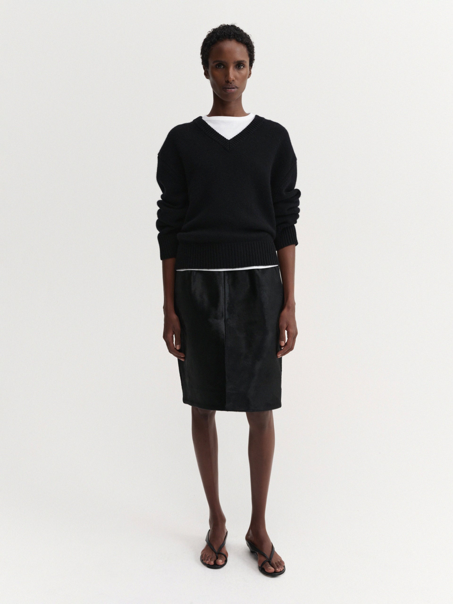 Yara V-Neck Sweater, Black - Xs