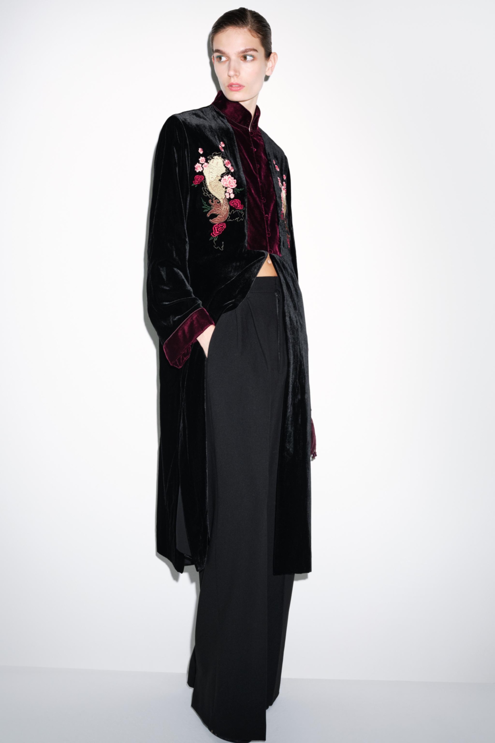 Zw Collection Embroidered Velvet Coat - Black - S