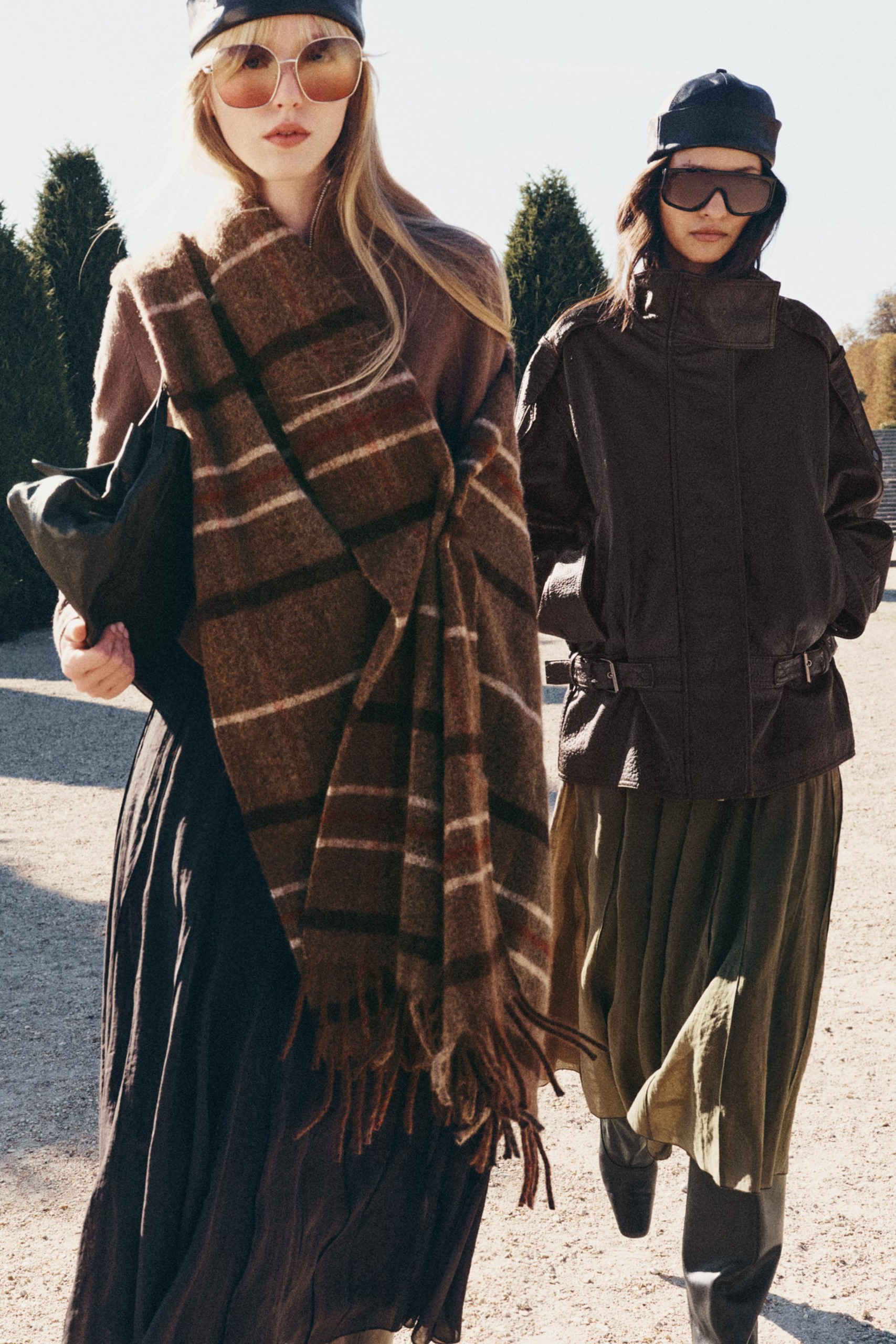 Check Fringe Scarf - Brown / Taupe - M