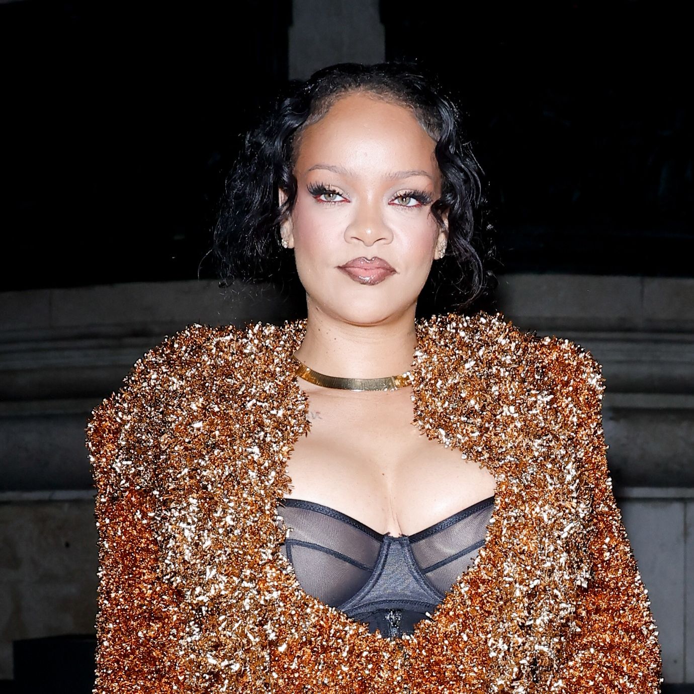 Photo of Rihanna during Paris Fashion Week