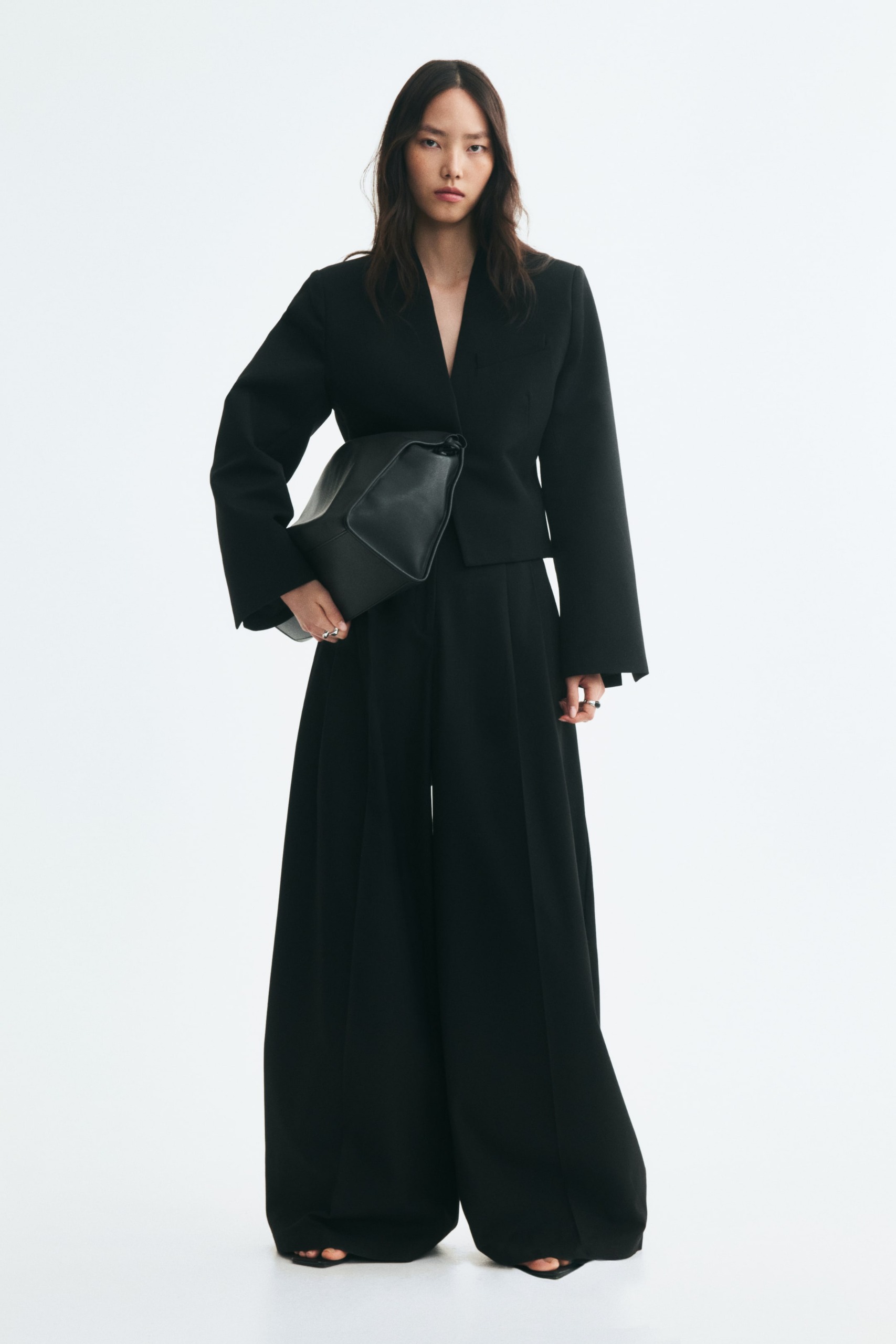 Pleated Barrel Trousers