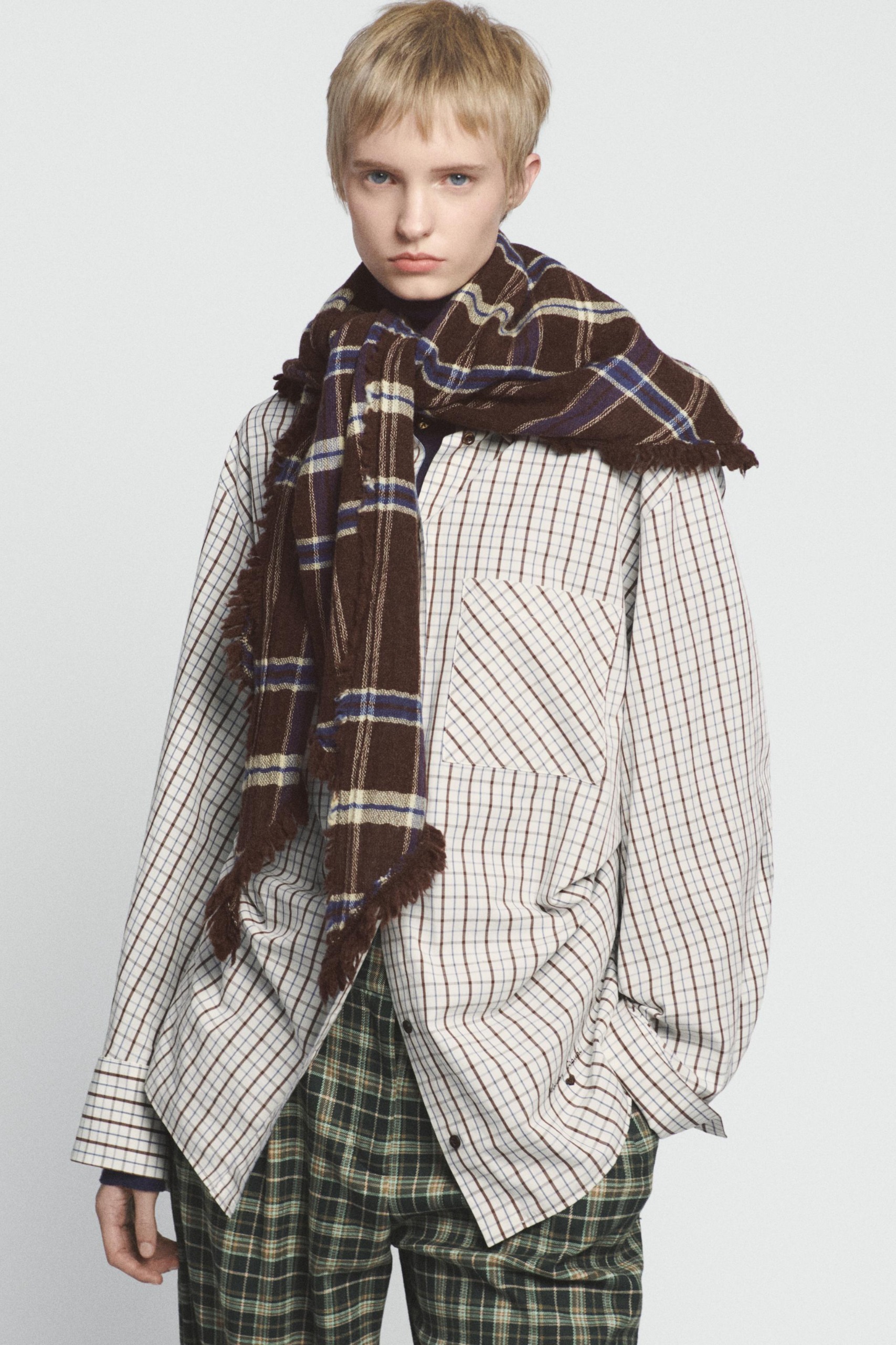 Wool Blend Plaid Triangular Scarf - Brown - M