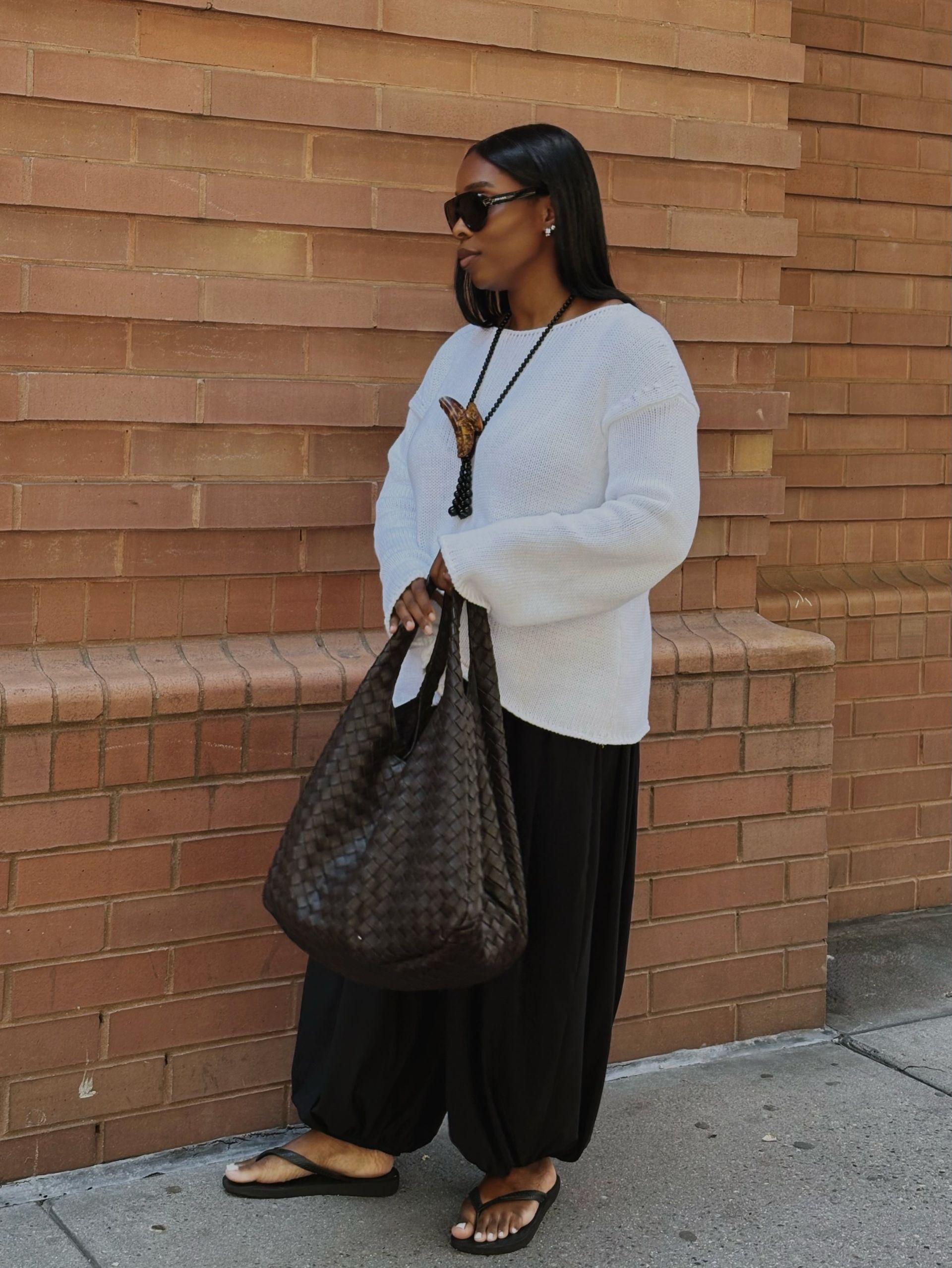 Woman wearing a fall outfit idea.
