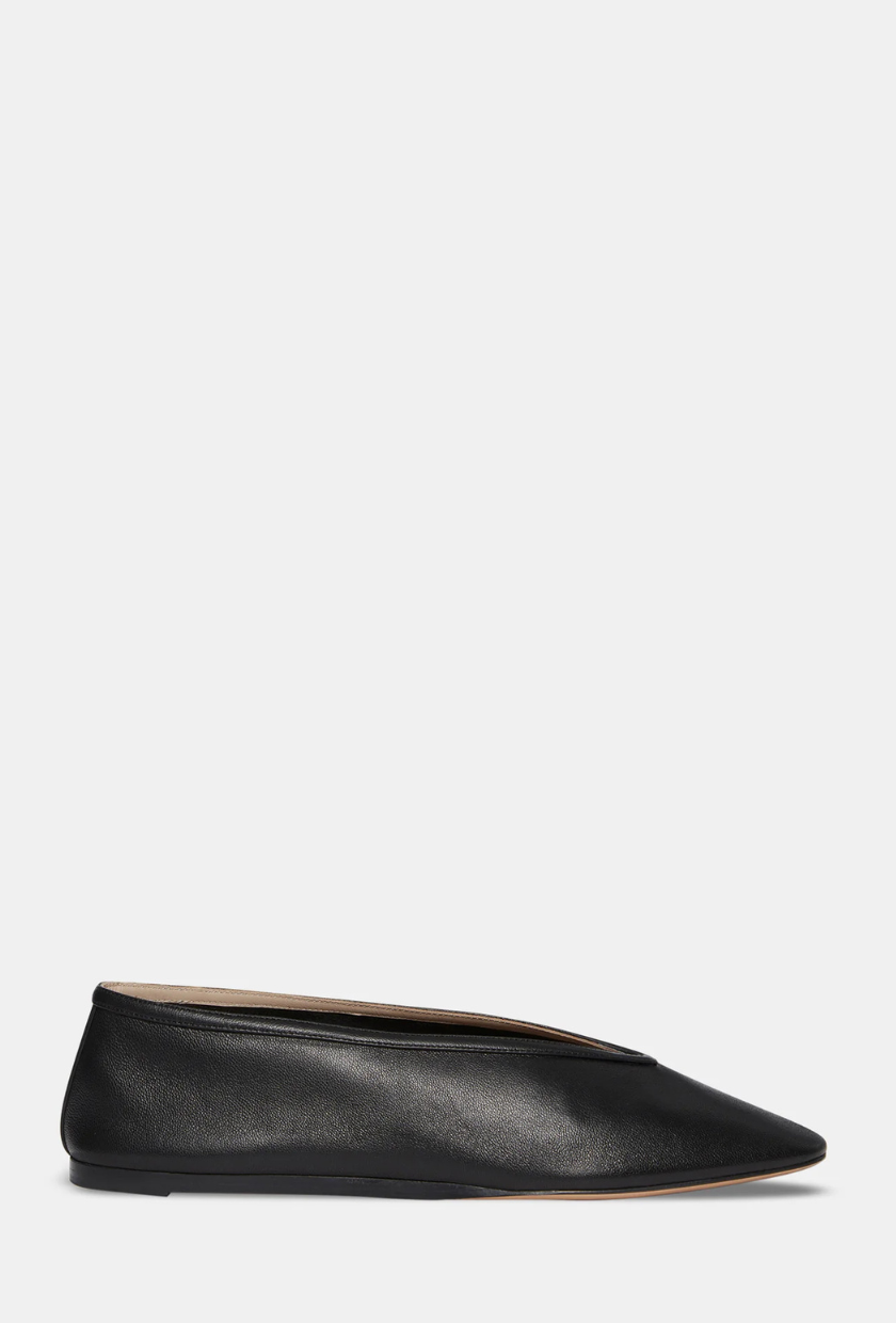 Le Monde B&eacute;ryl, Luna Slipper / Black Leather