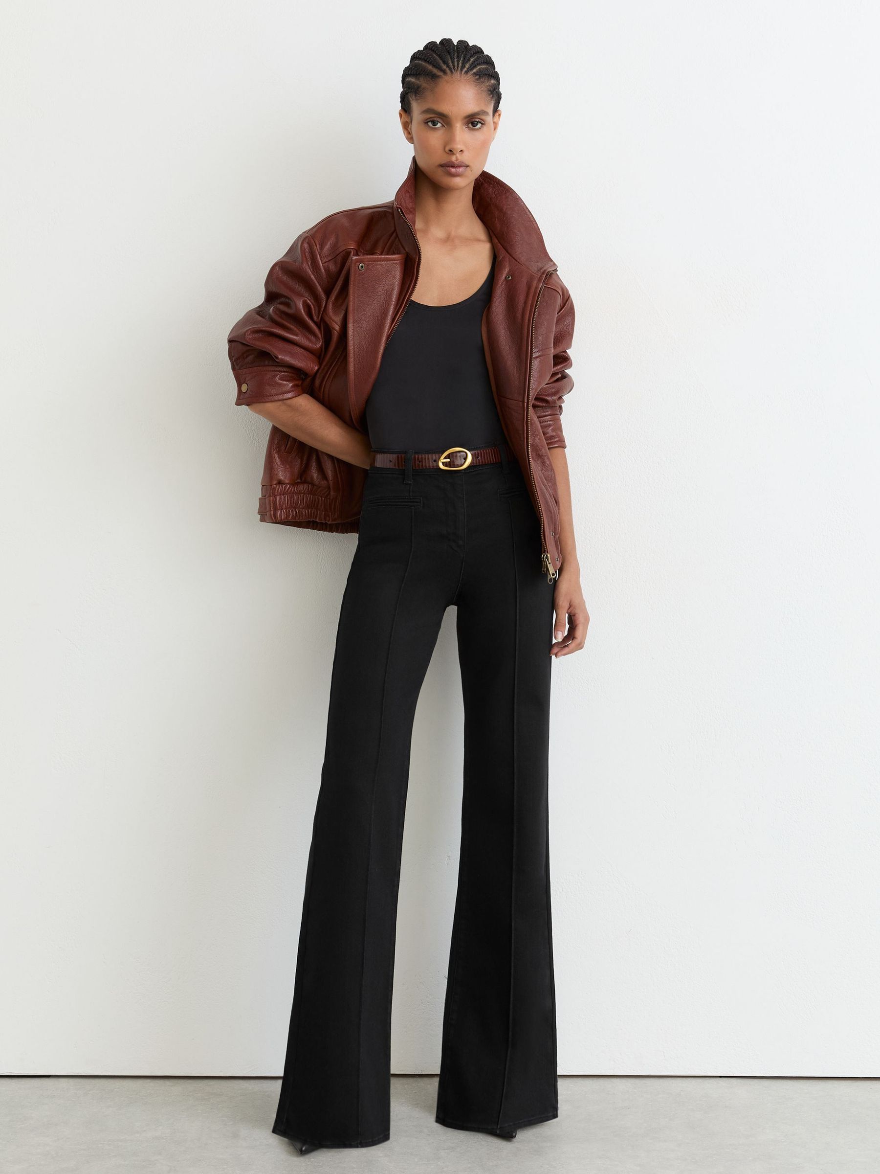Petite Pintuck-Detail Flared Jeans in Black - Size 24