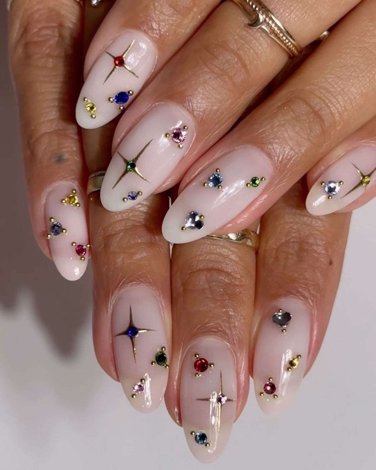 gold detail nails
