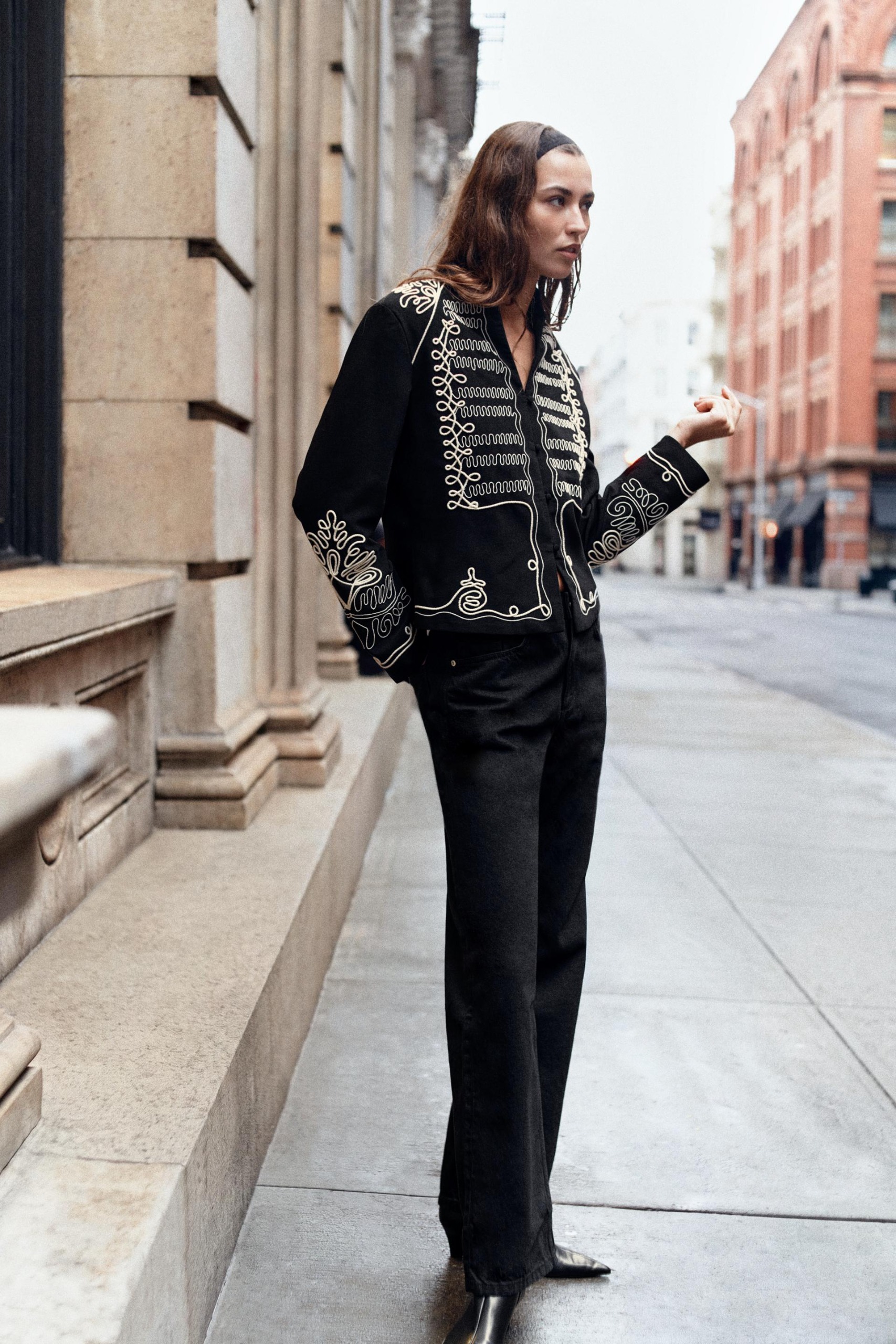 Embroidered Jacket With Shoulder Pads - Black / White - Xs