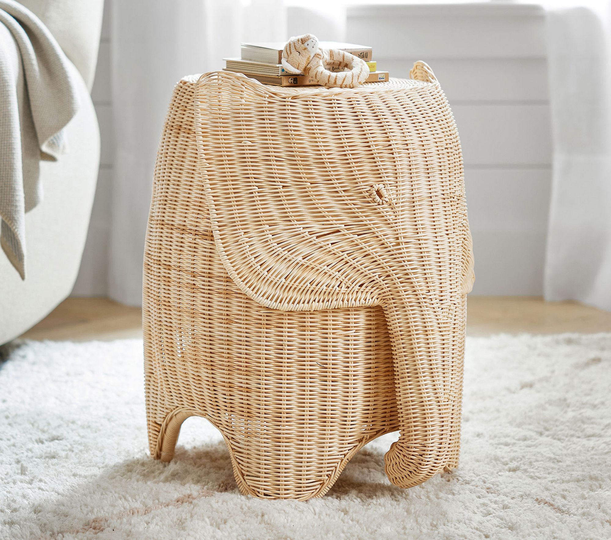 pottery barn kids, Rattan Elephant Side Table