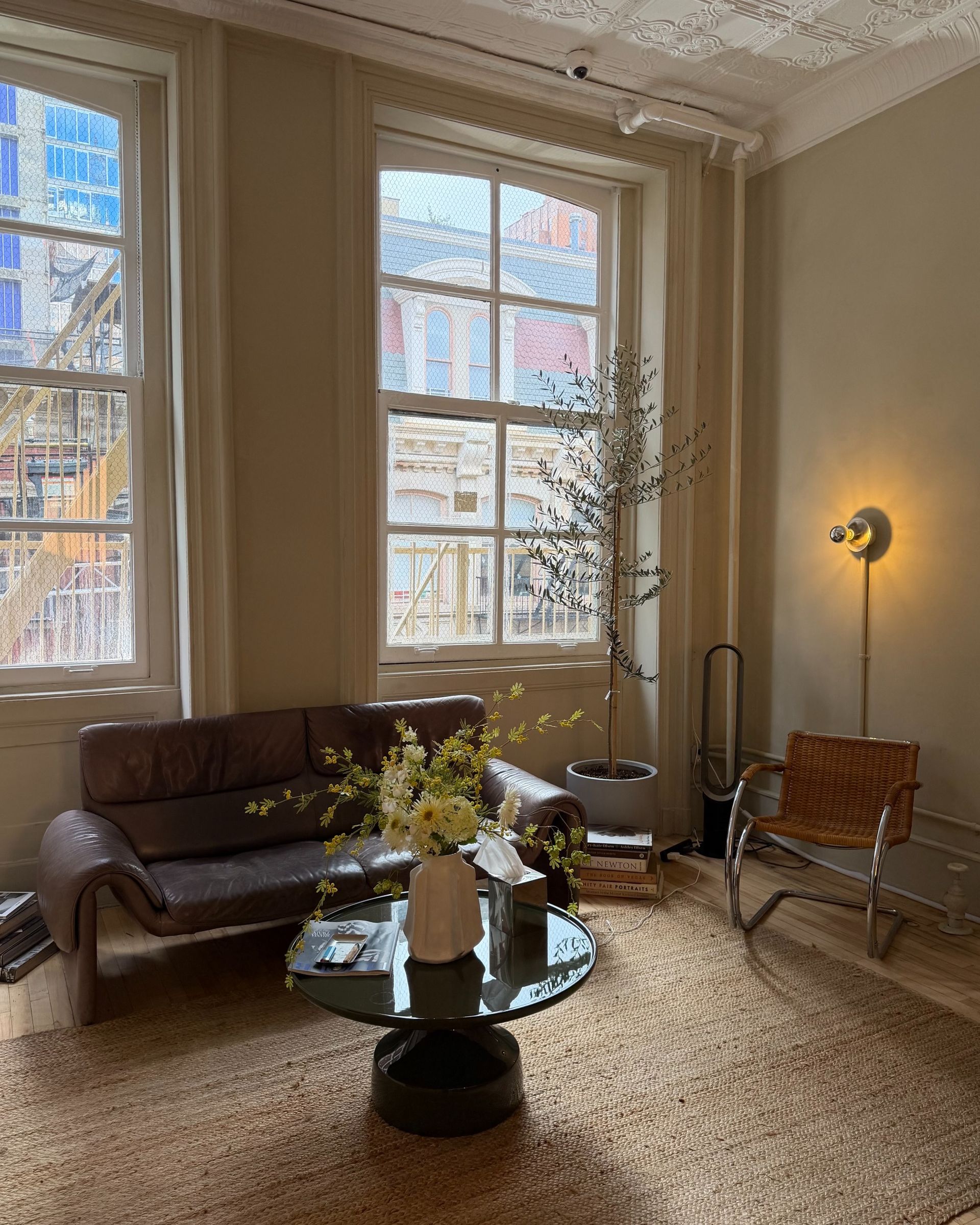 An image of Xavier Velasquez's salon, Franklin Salon.