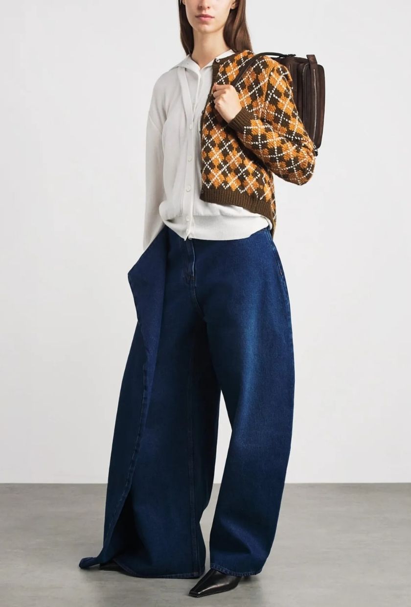 A.W.A.K.E. Mode, Asymmetric Jeans