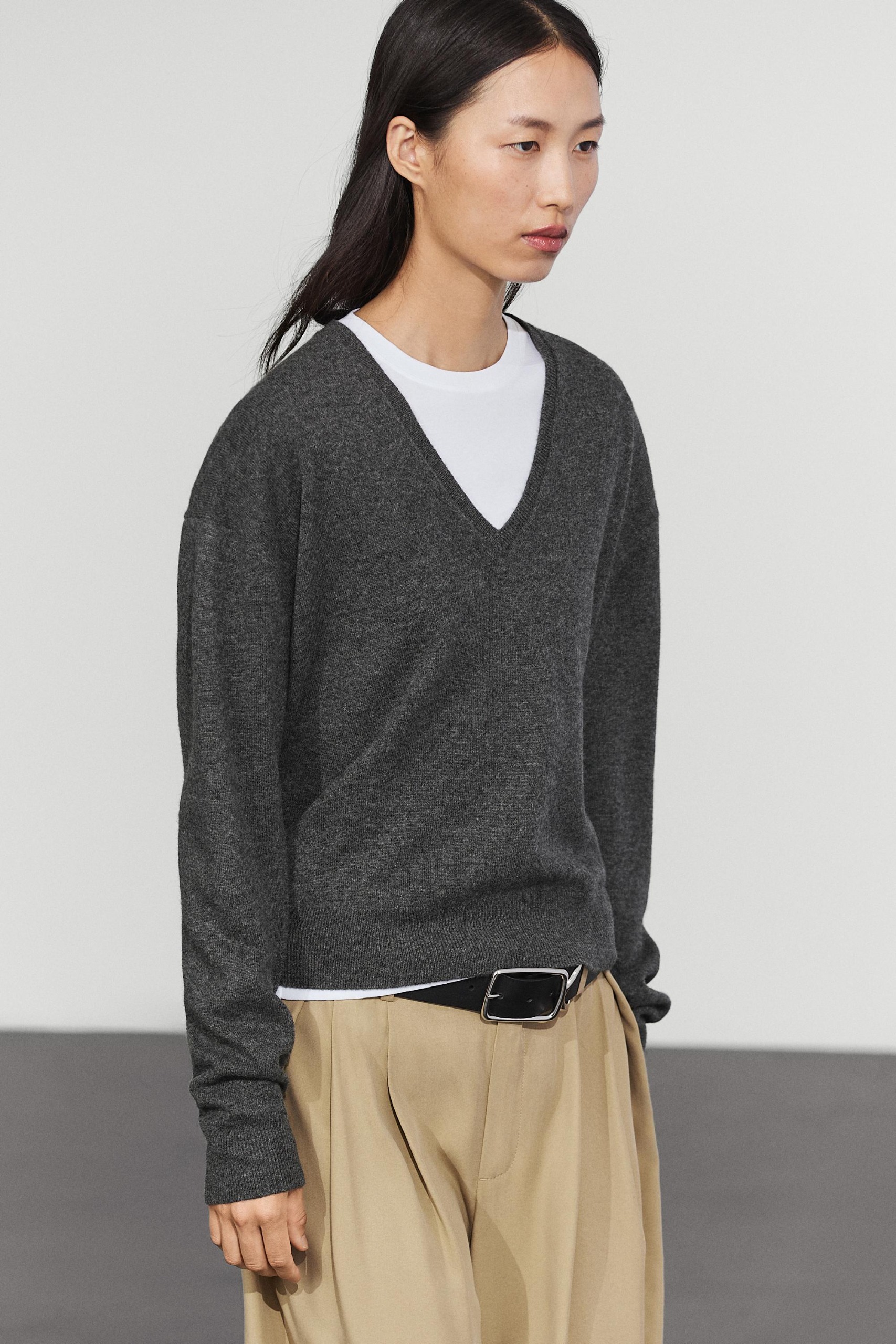 Wool Blend Knit V-Neck Sweater