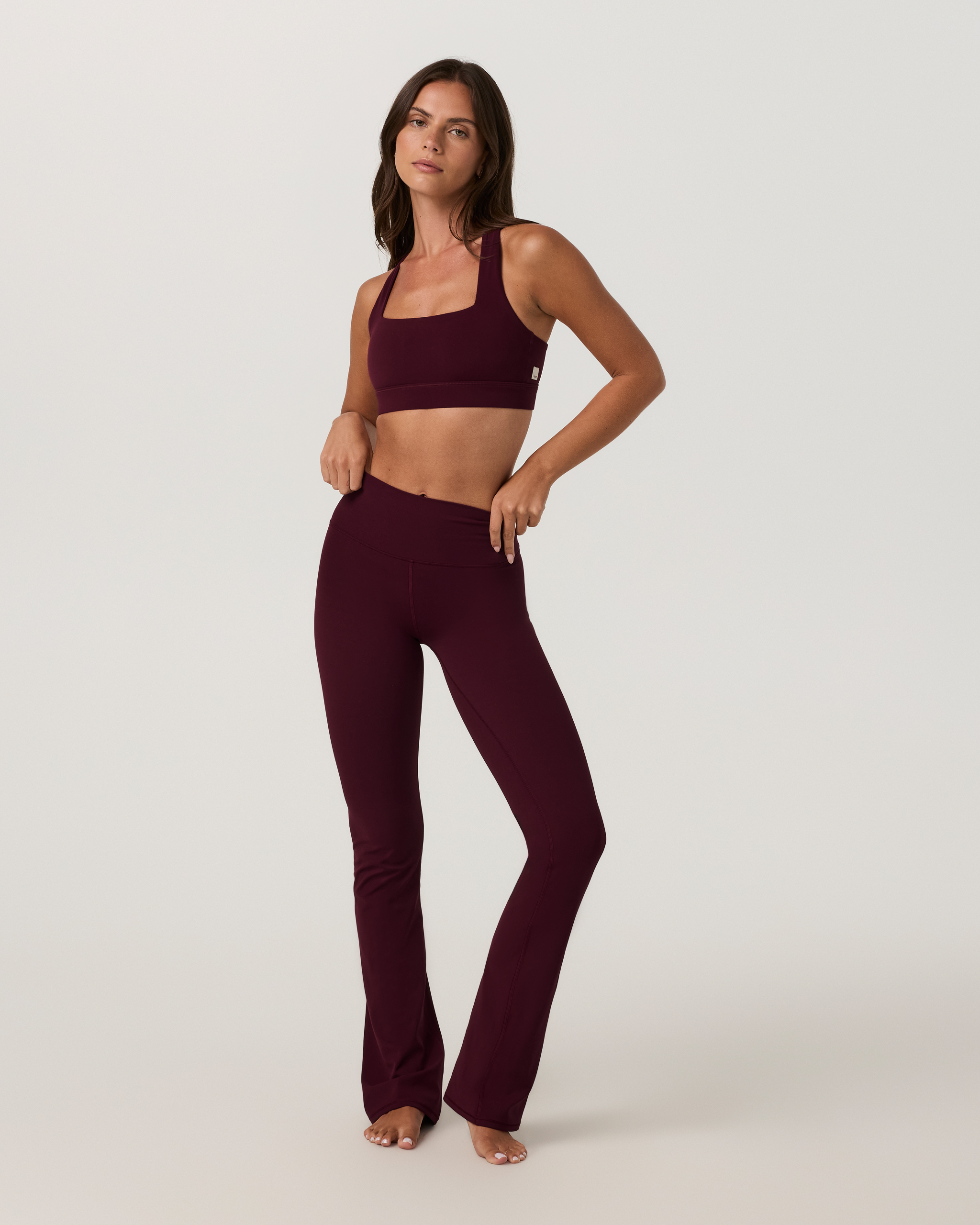 Vuori Allthefeels&trade; Slim Flare - Short - Cherry Noir - Xxs