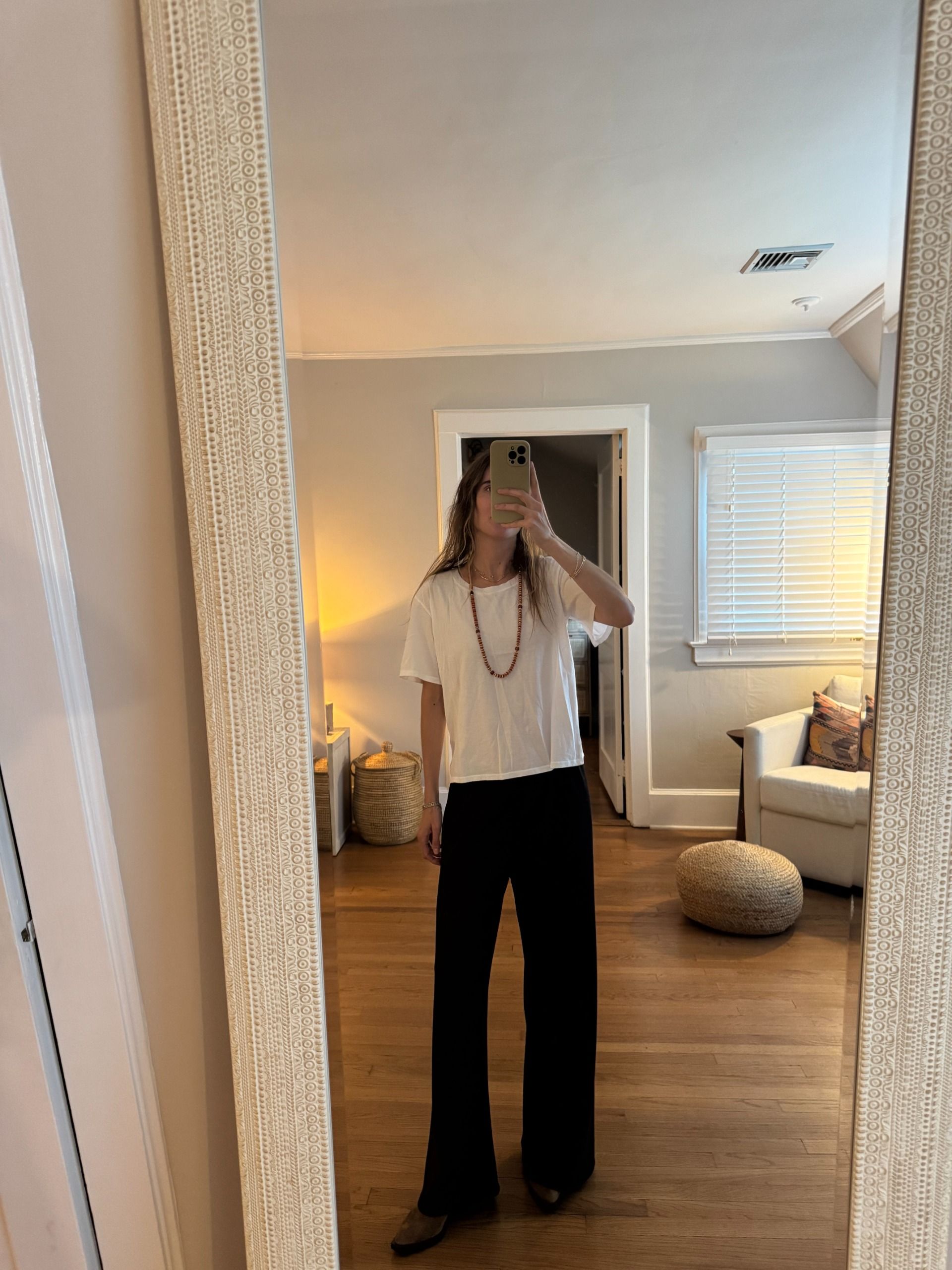 Tessa Faye O'Connell tries on 10 fall basics
