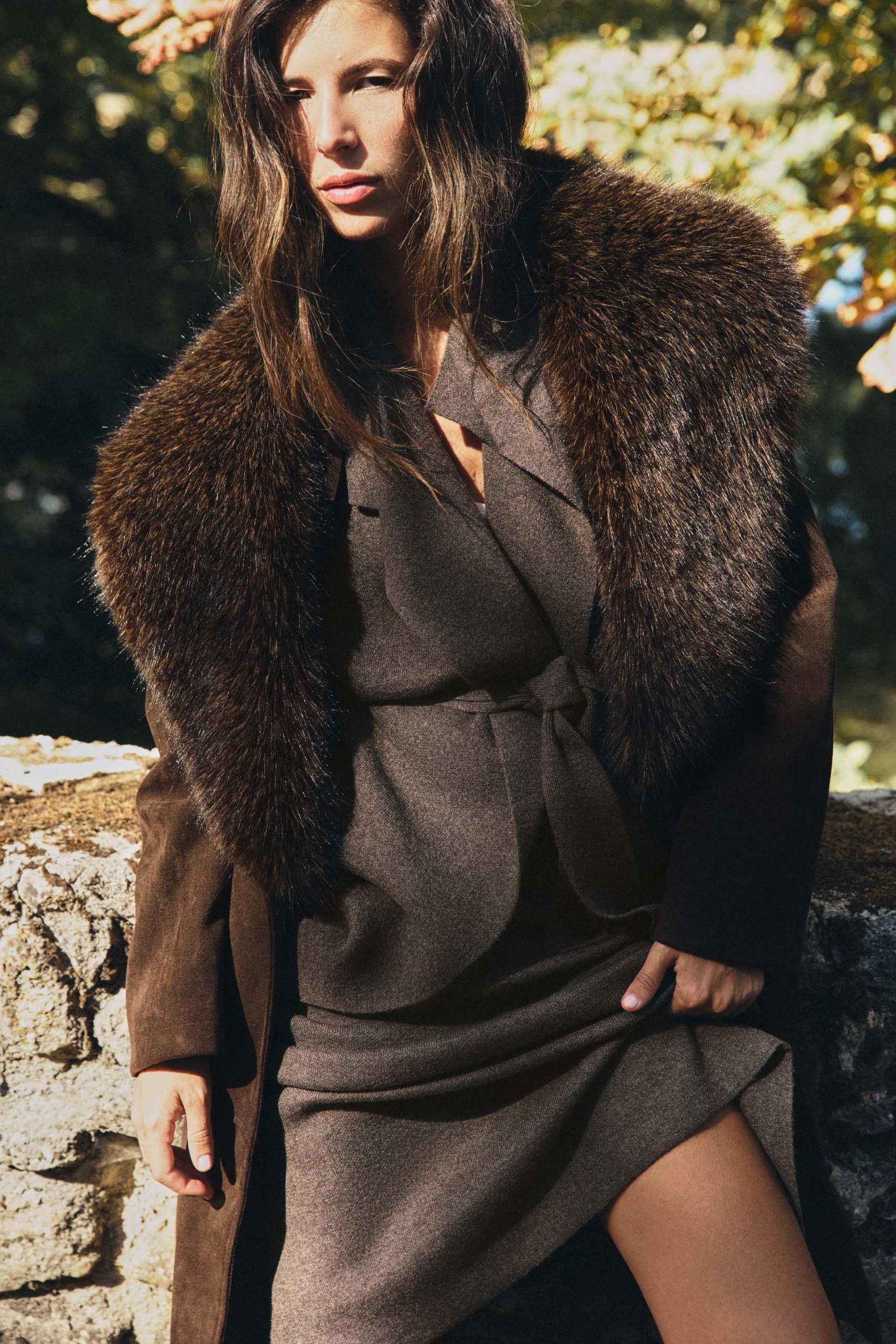 Faux Fur Collar Belted Coat - Brown - Xs